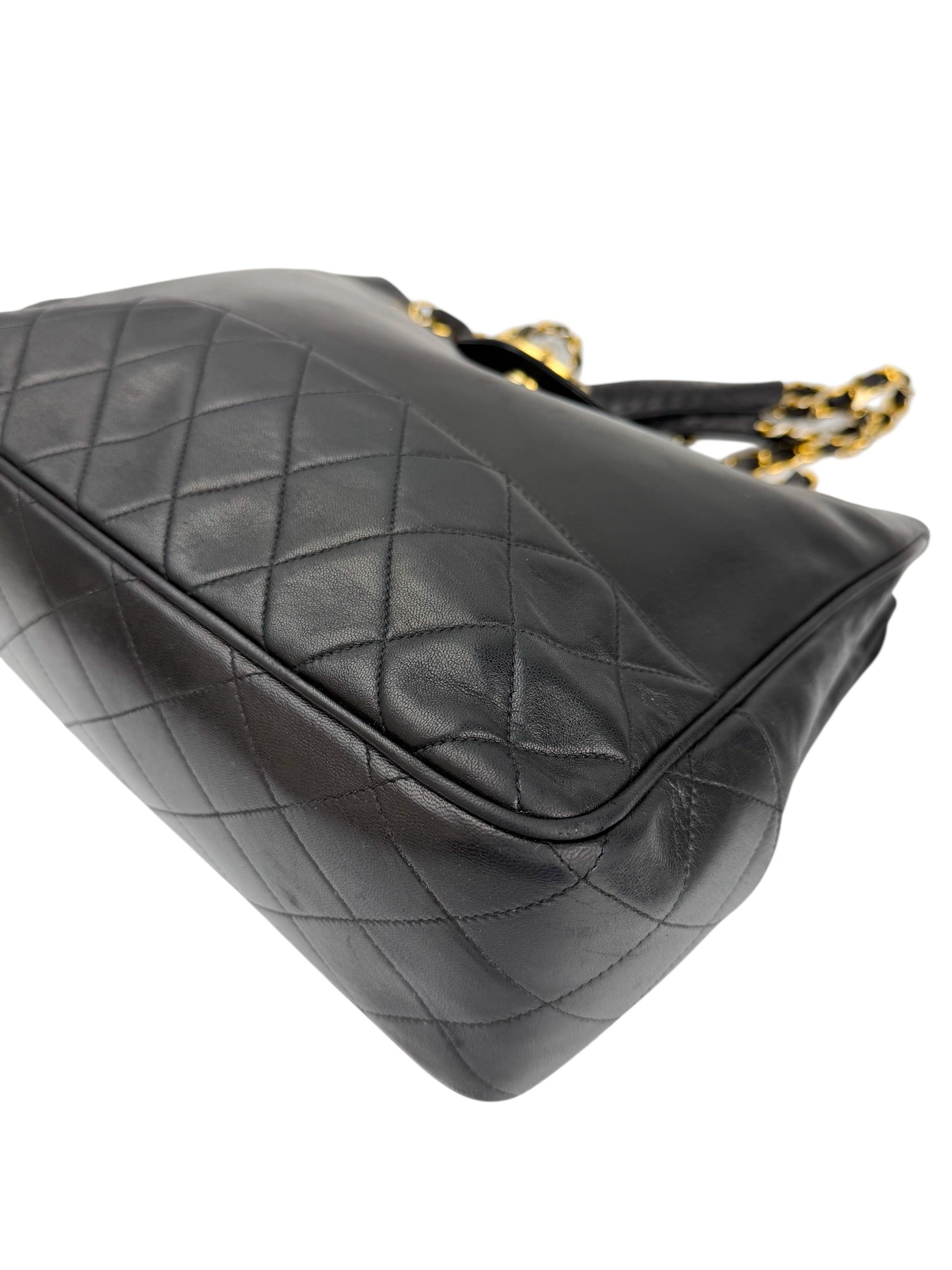 chanel-black-lambskin-vintage-tote-24k-hardware--5
