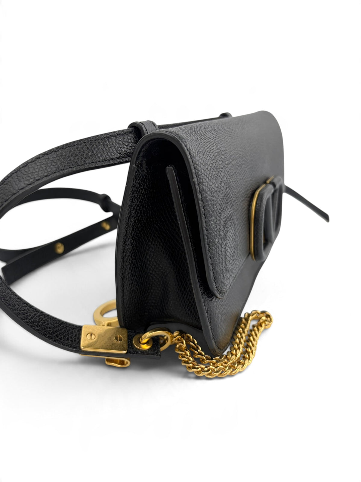 valentino-garavani-black-leather-crossbody-belt-bag--1
