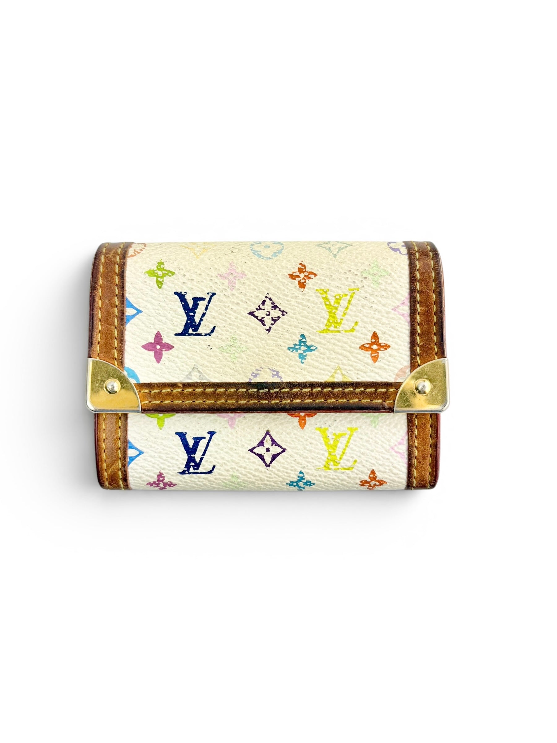 louis-vuitton-white-monogram-multicolor-snap-case-0