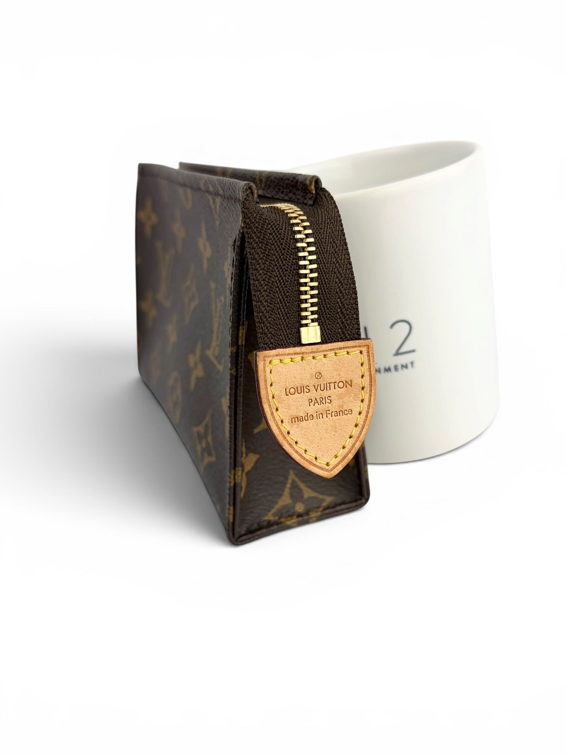 louis-vuitton-monogram-toilette-pouch-pm-3