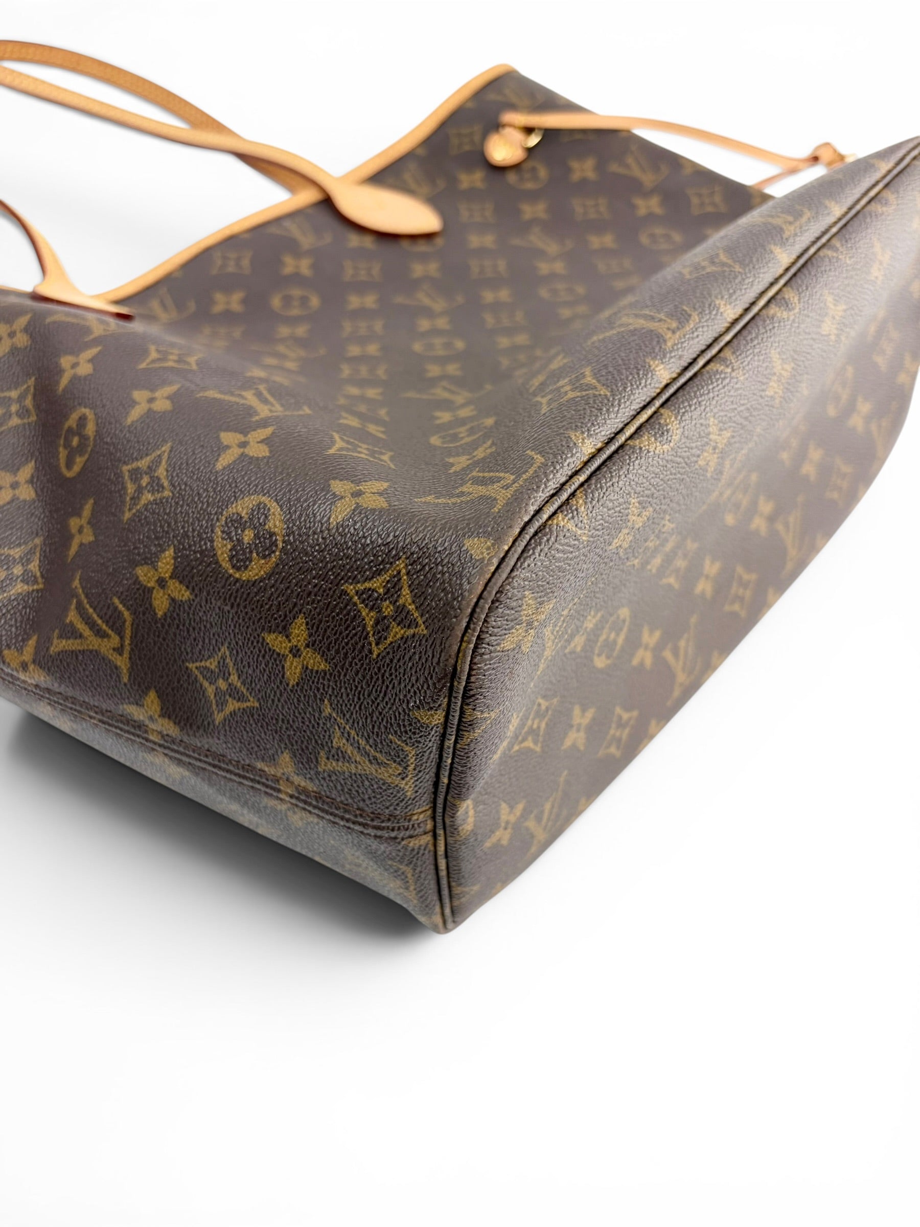 louis-vuitton-monogram-neverfull-mm-6