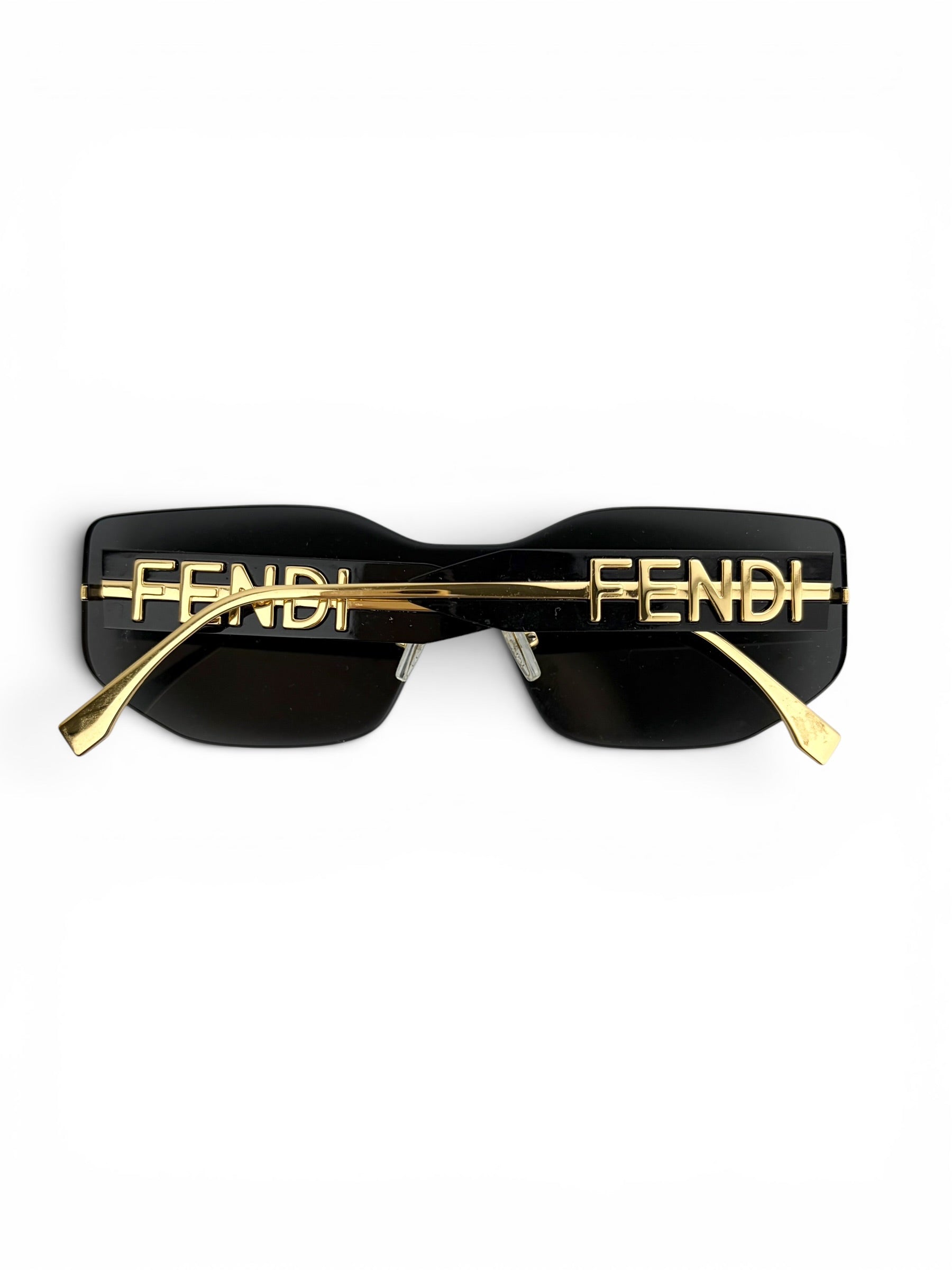 fendi-logo-sunglasses-in-box-2