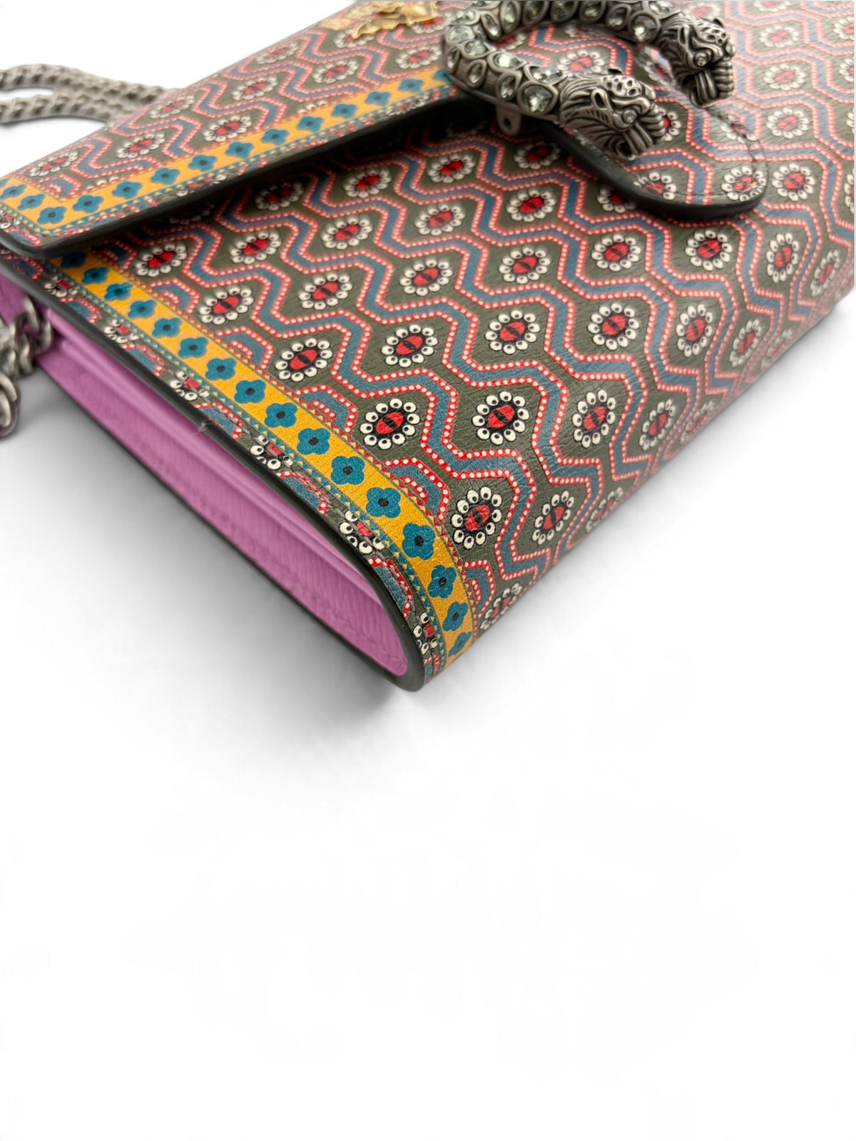 gucci-garden-bestiaire-dionysus-wallet-on-chain-6