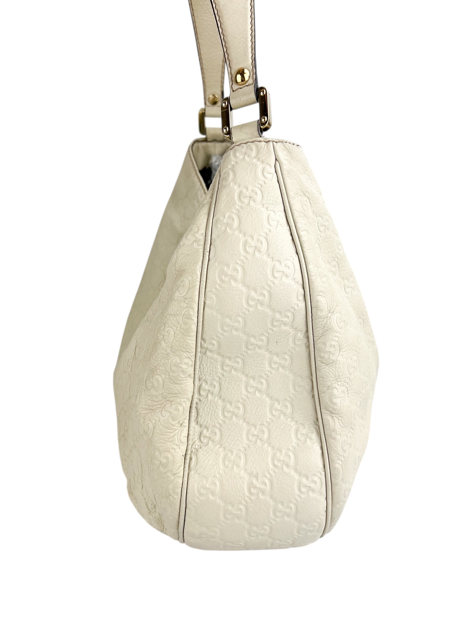 gucci-cloud-white-monogram-leather-hobo-1
