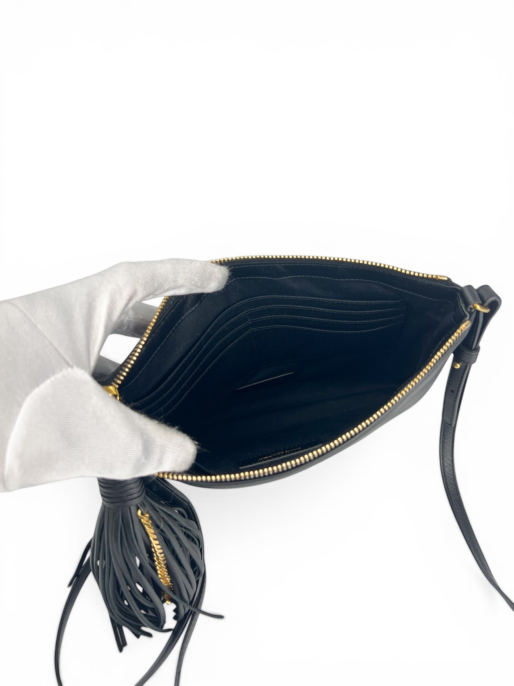 saint-laurent-black-leather-teen-monogram-crossbody-10