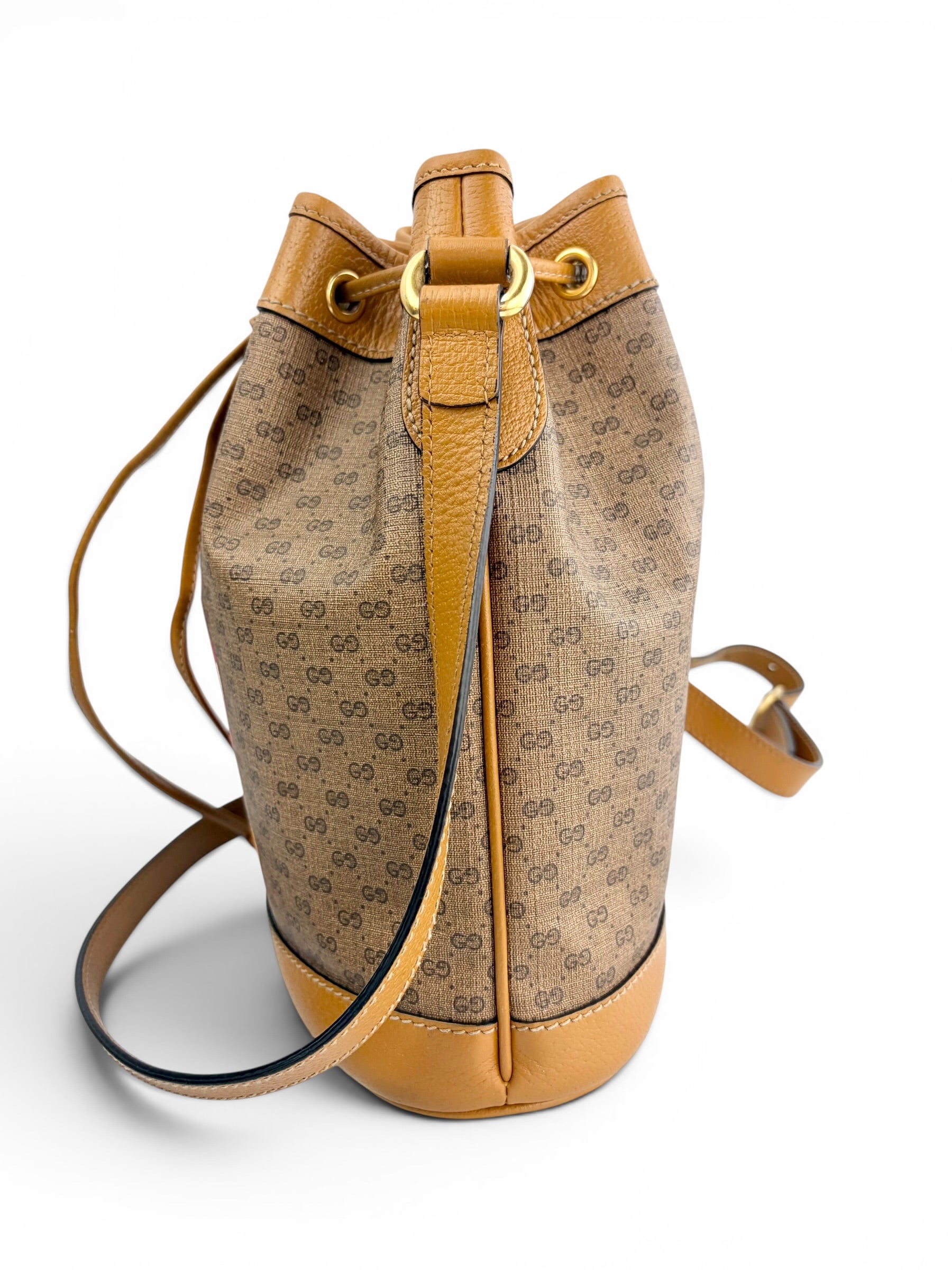 gucci-mickey-disney-bucket-bag--4