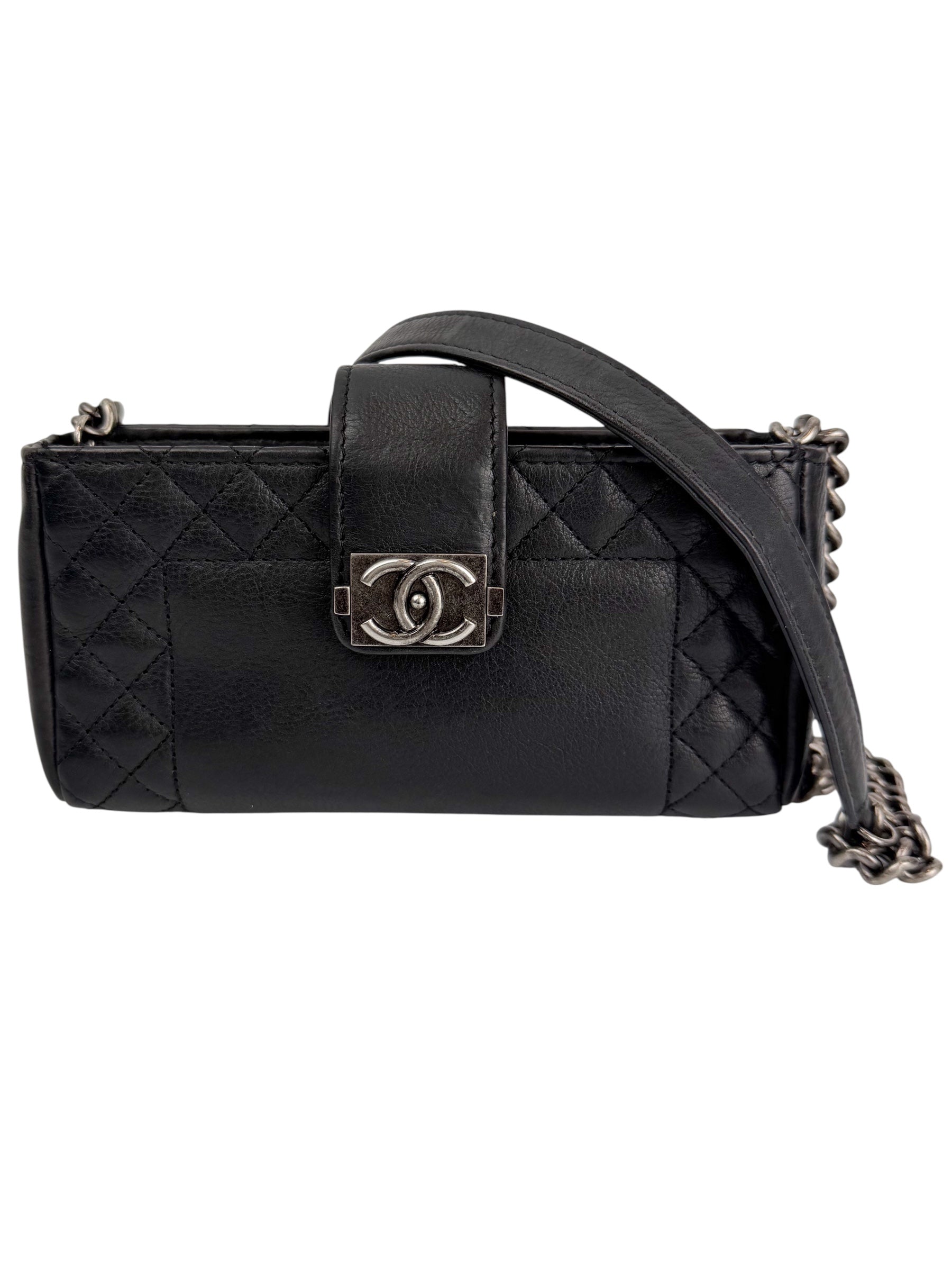 chanel-black-reverso-boy-mini-crossbody--0
