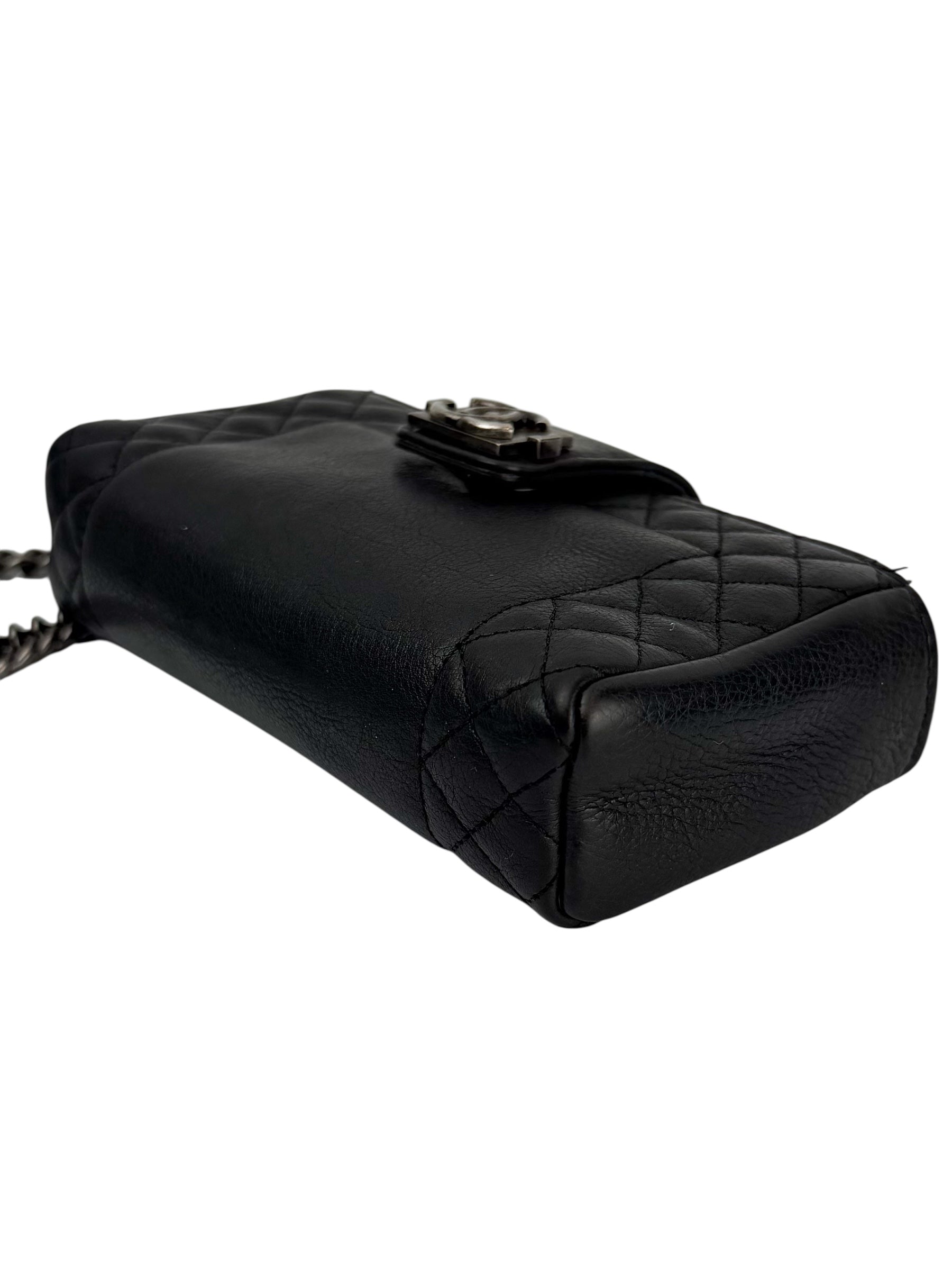 chanel-black-reverso-boy-mini-crossbody--9