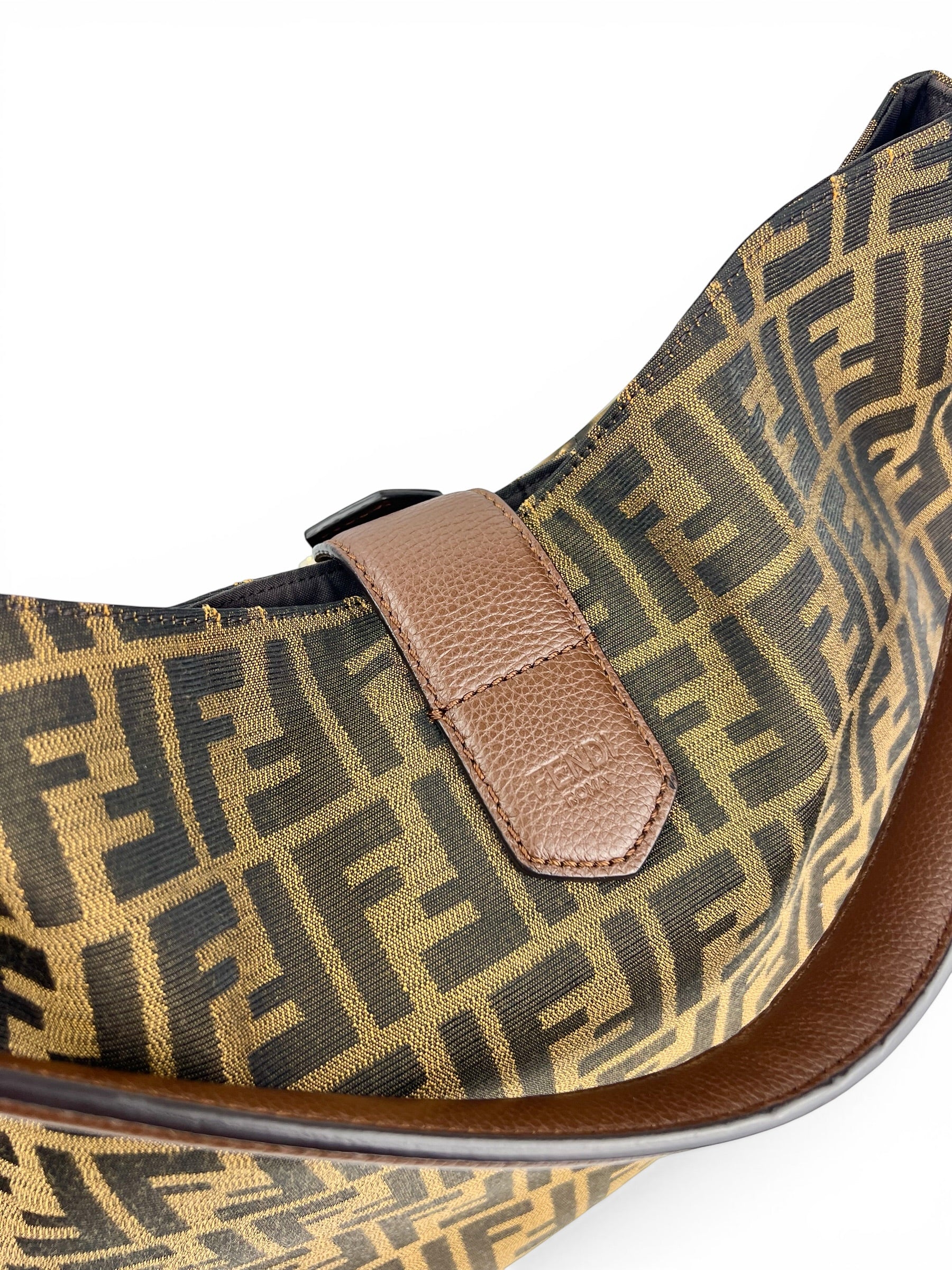 fendi-vintage-zucca-gold-clasp-hobo-8