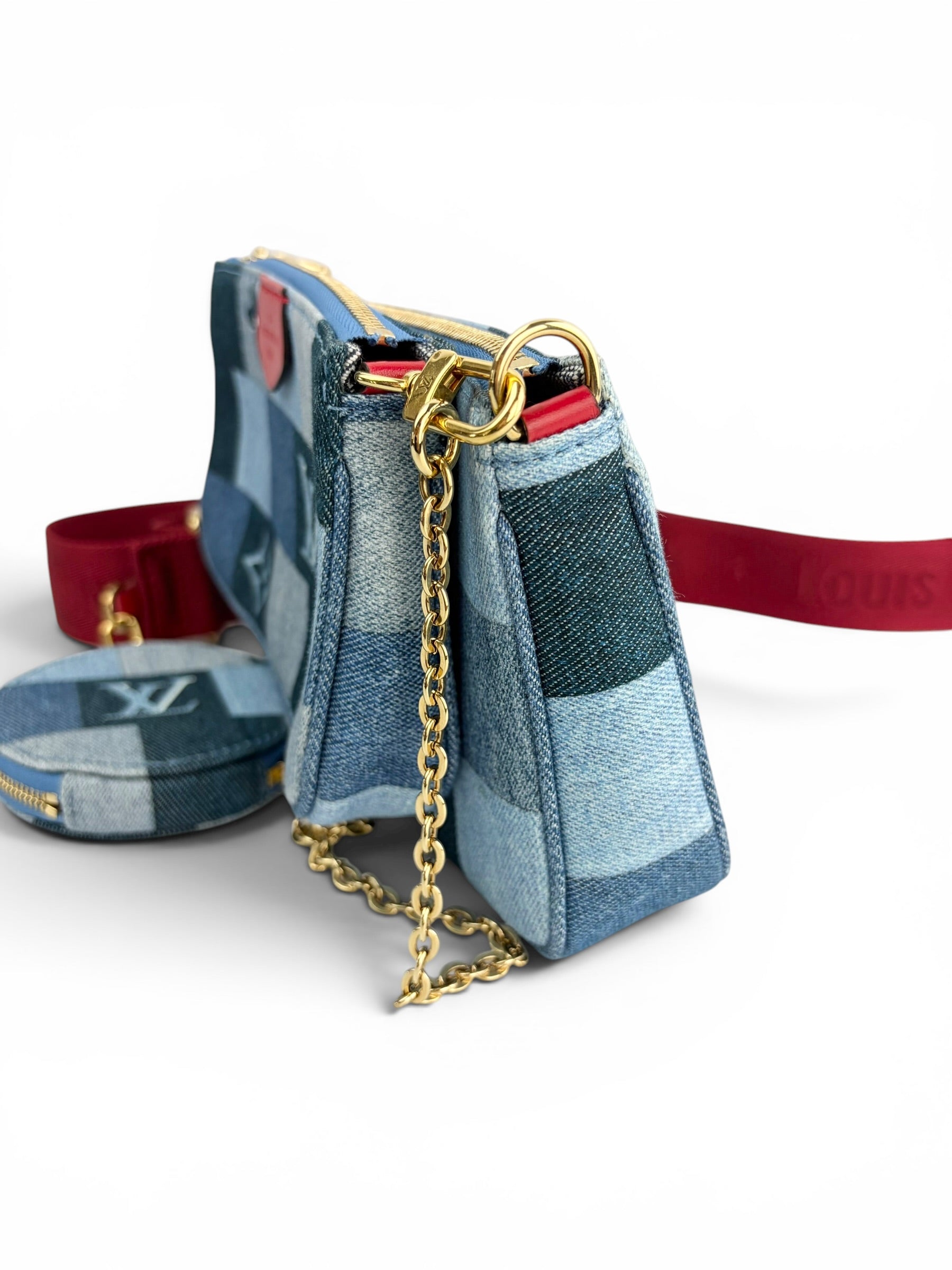louis-vuitton-denim-multi-pochette-accessoires-2