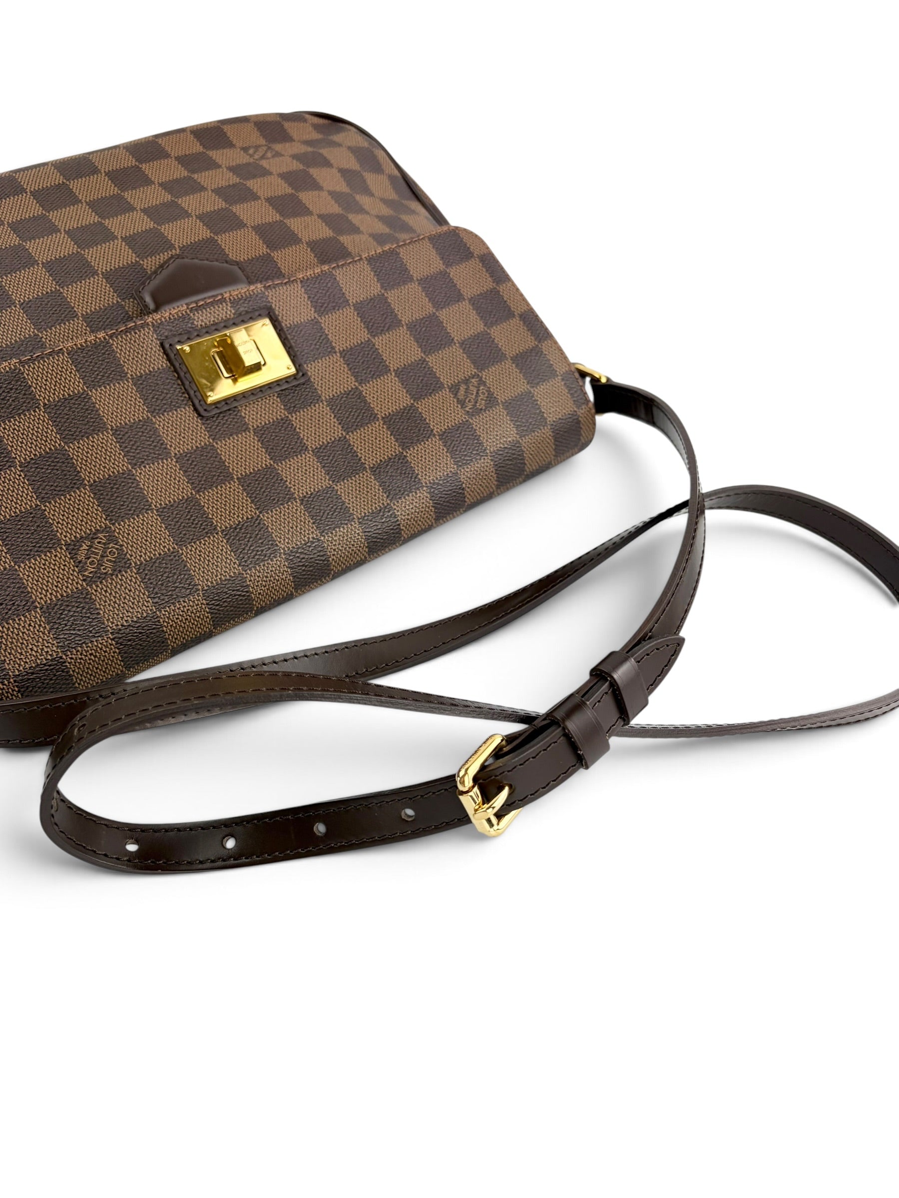 louis-vuitton-damien-ebene-besace-rosebery-5