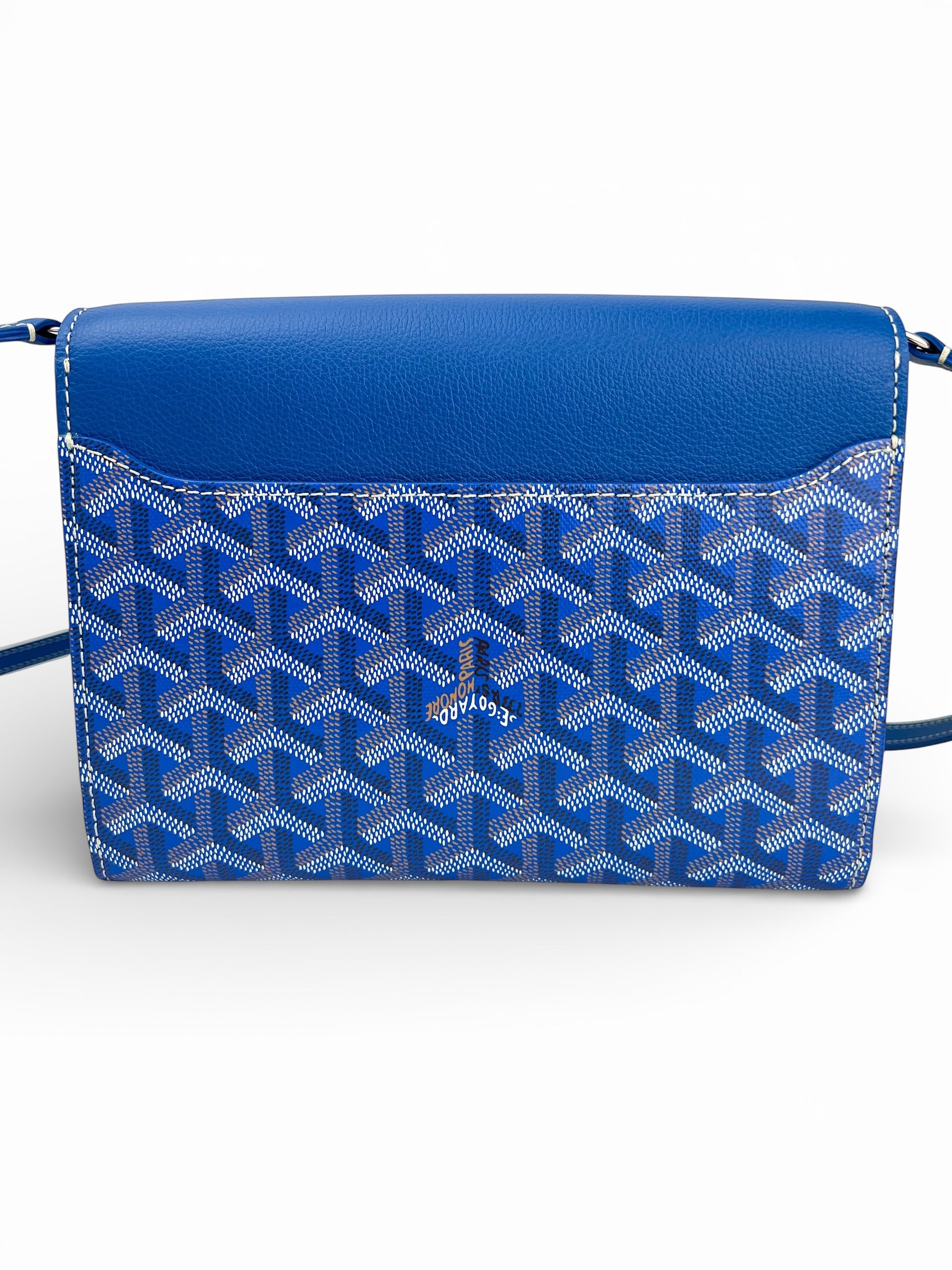 goyard-blue-chypre-wallet-on-chain-2