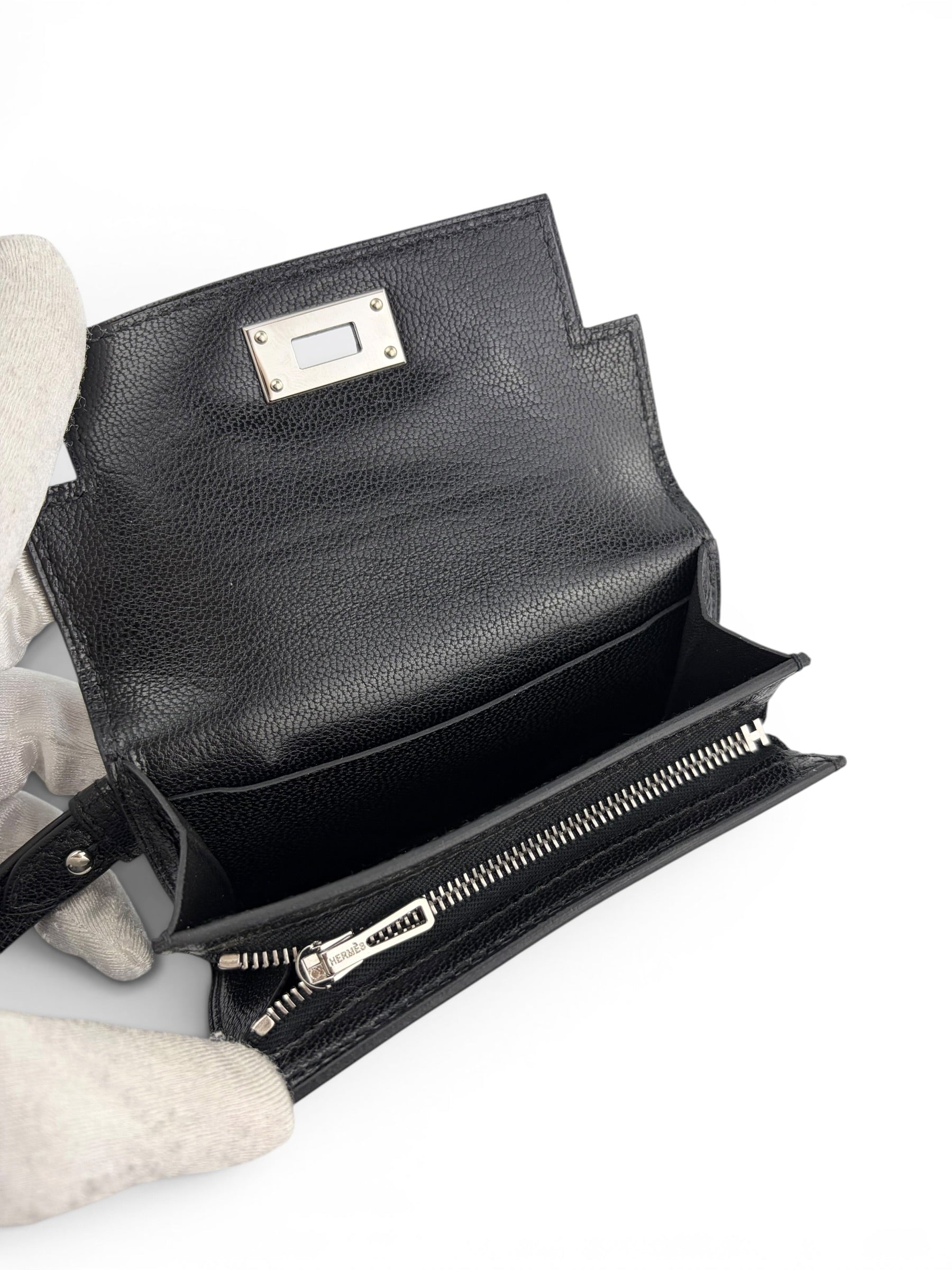 hermes-chamkila-noir-kelly-pocket-slim-wallet-6