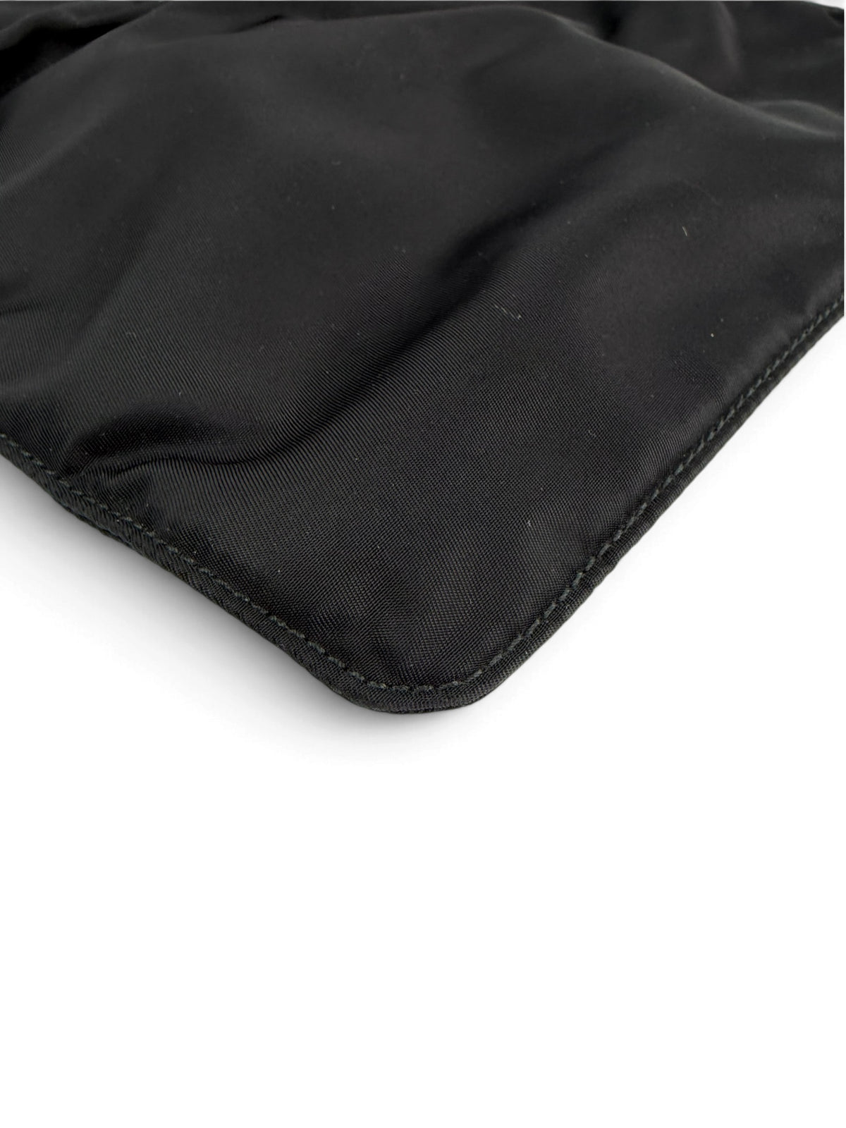 prada-black-nylon-zip-messenger-5