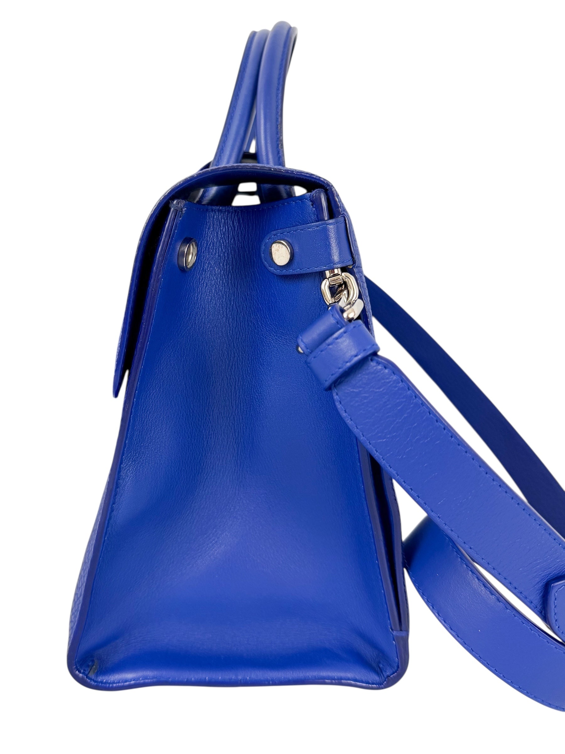 christian-dior-diorever-electric-blue-leather-handbag-3