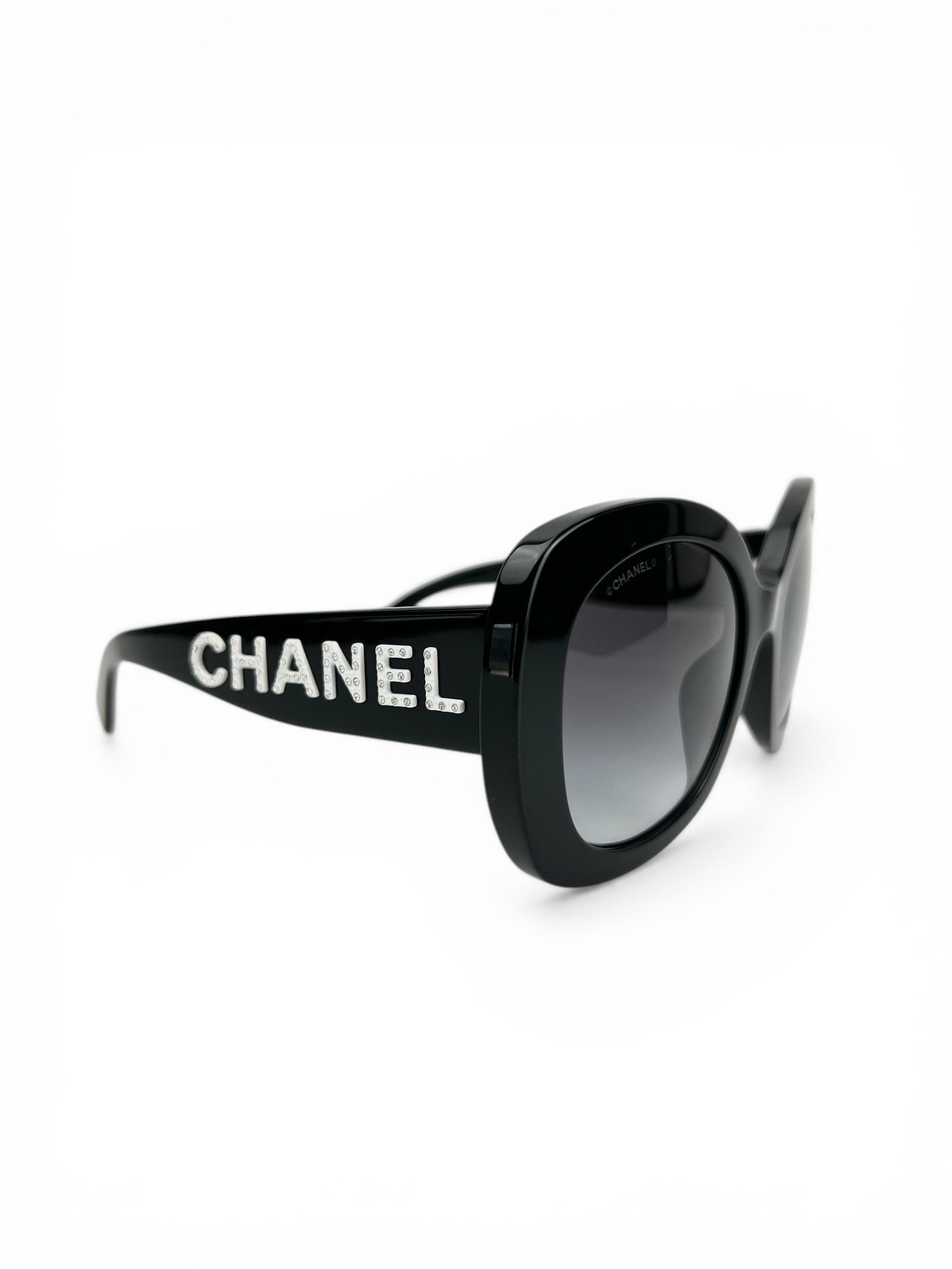 chanel-black-oversized-sunglasses-white-crystals-3