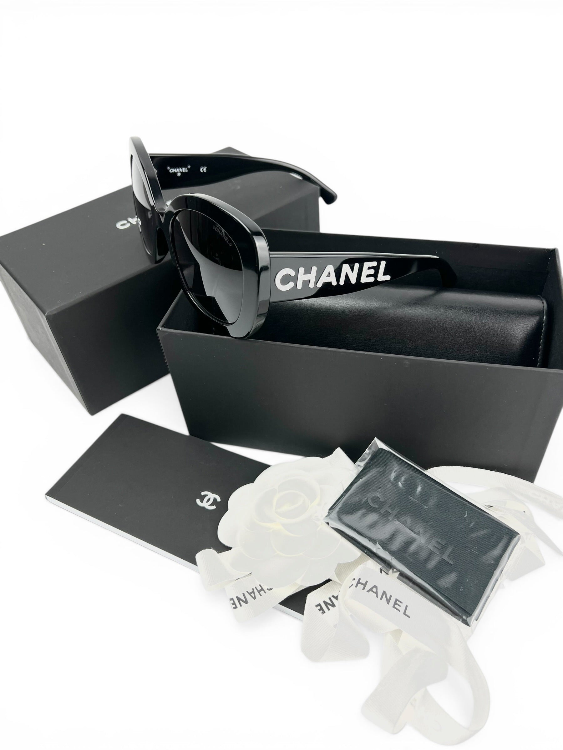 chanel-black-oversized-sunglasses-white-crystals-1