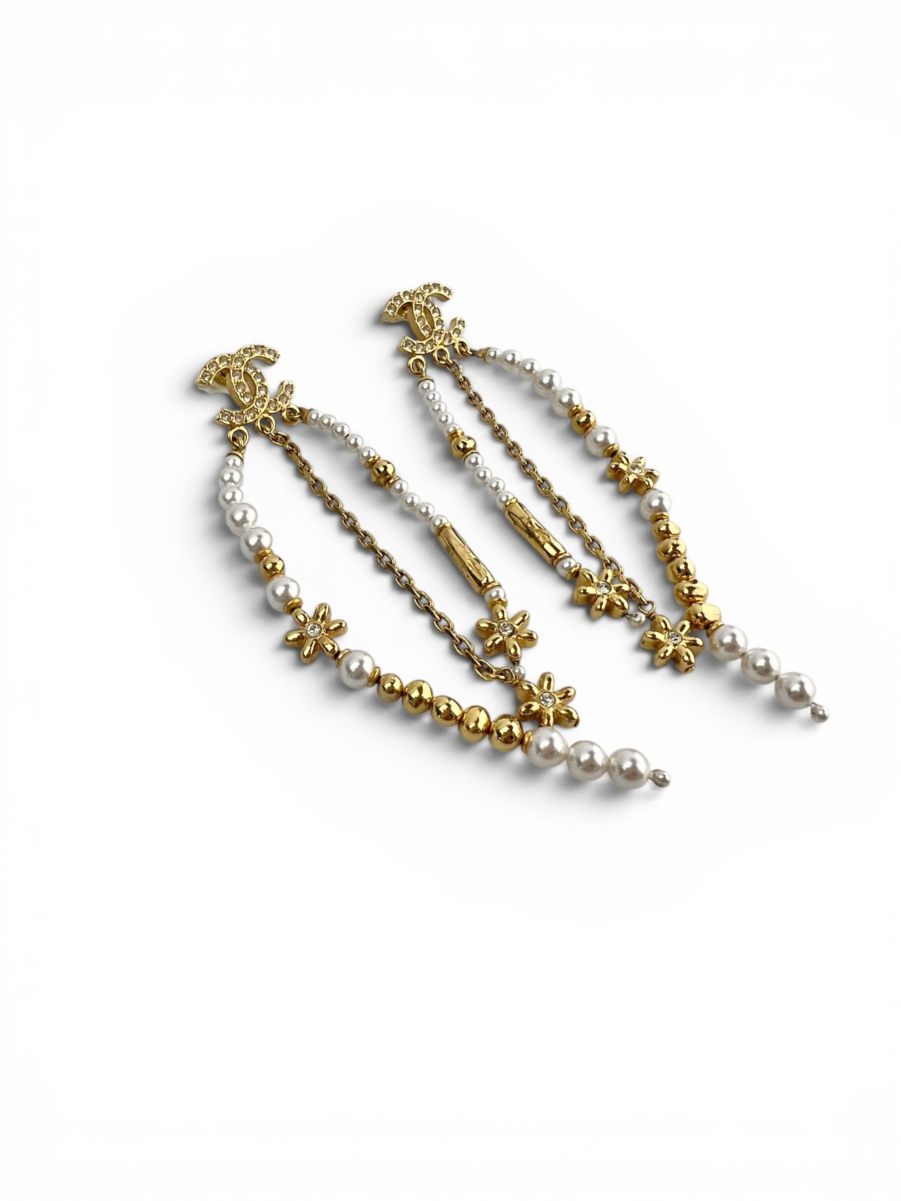 chanel-gold-pearl-beaded-drop-earrings--2