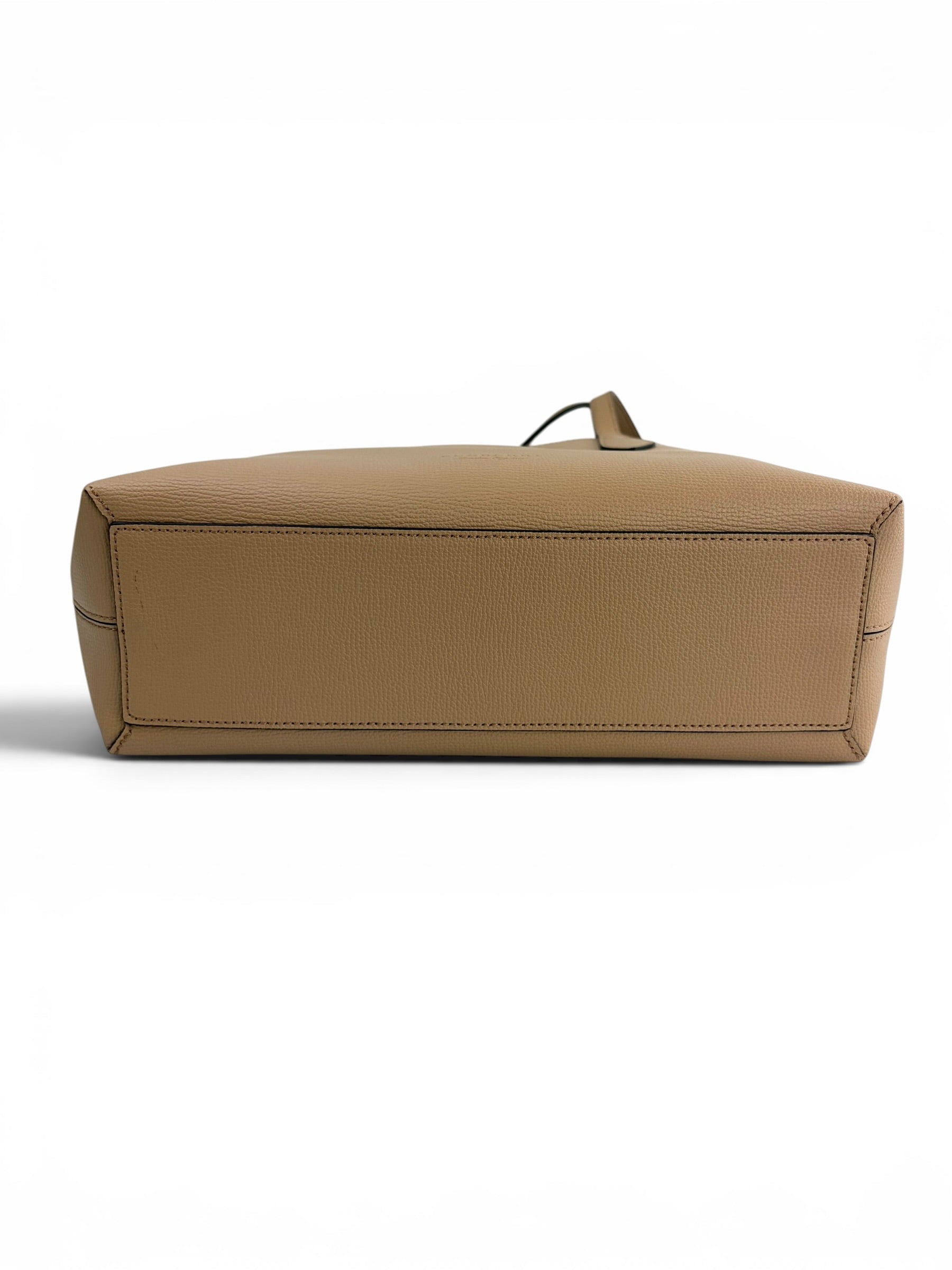 burberry-camel-leather---haymarket-check-reversible-tote-5