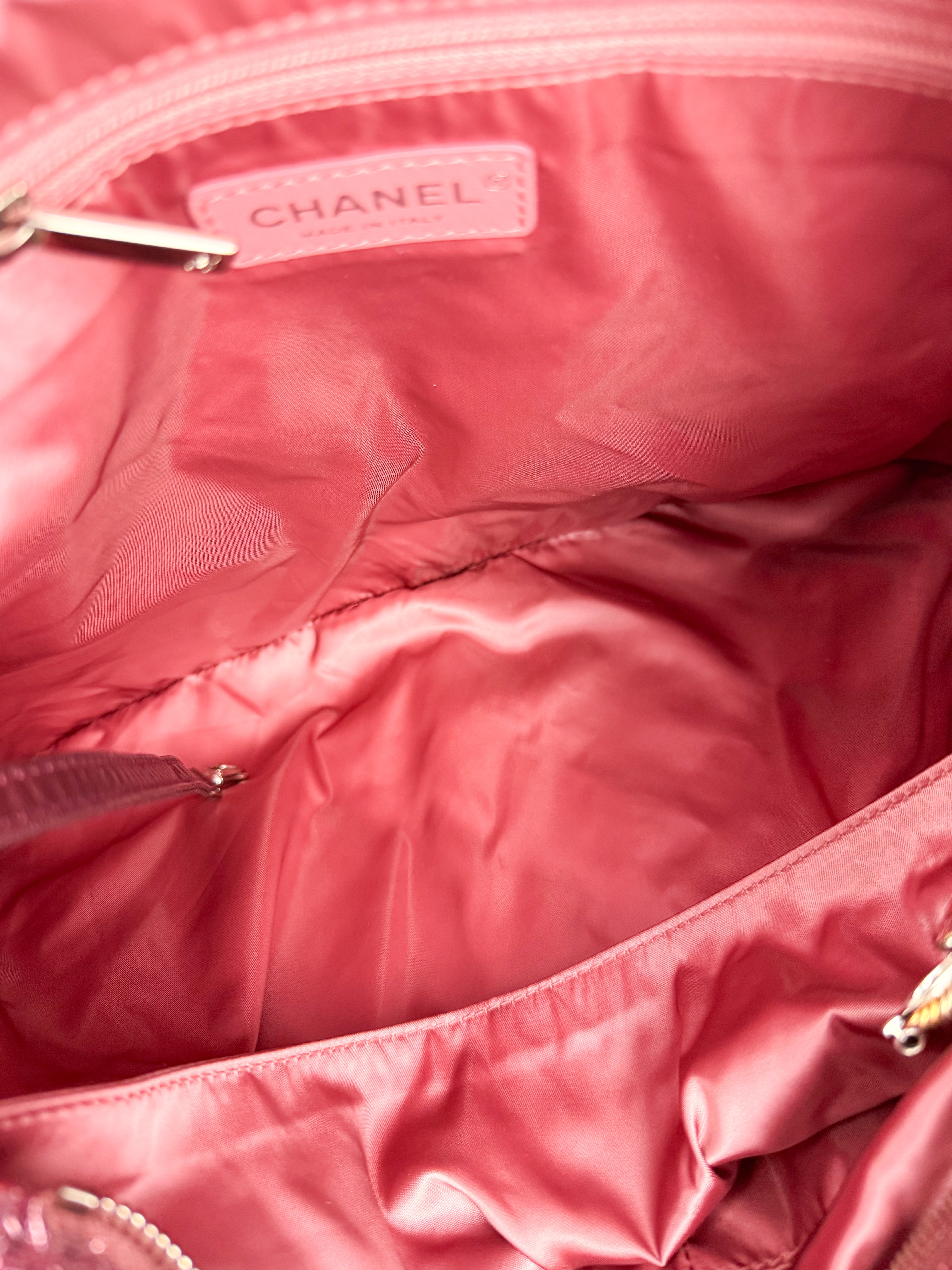 chanel-pink-knit-pluto-glitter-large-shopping-tote-14