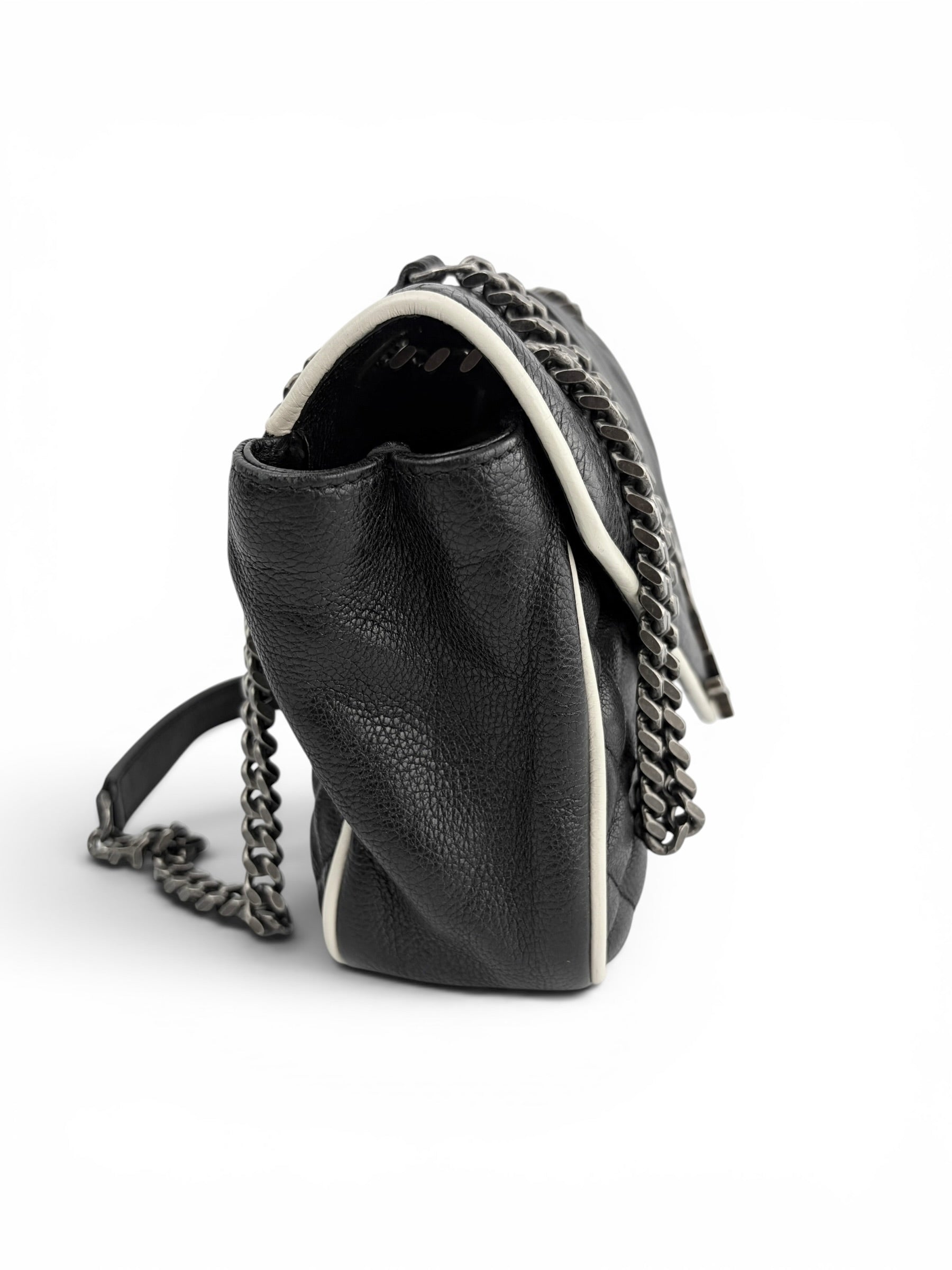 saint-laurent-medium-monogram-triquilt-envelope-flap--1
