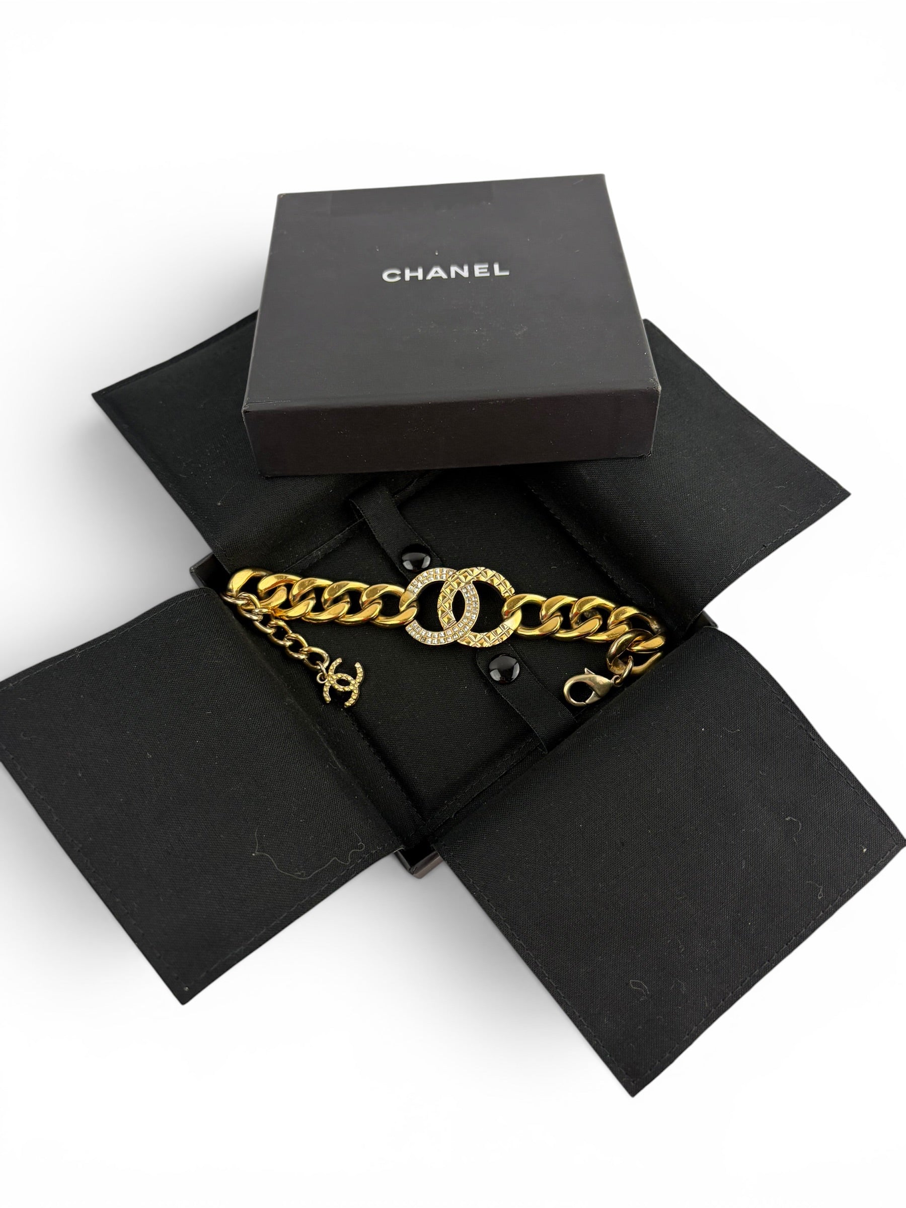 chanel-gold-tone-and-crystal-bracelet--1