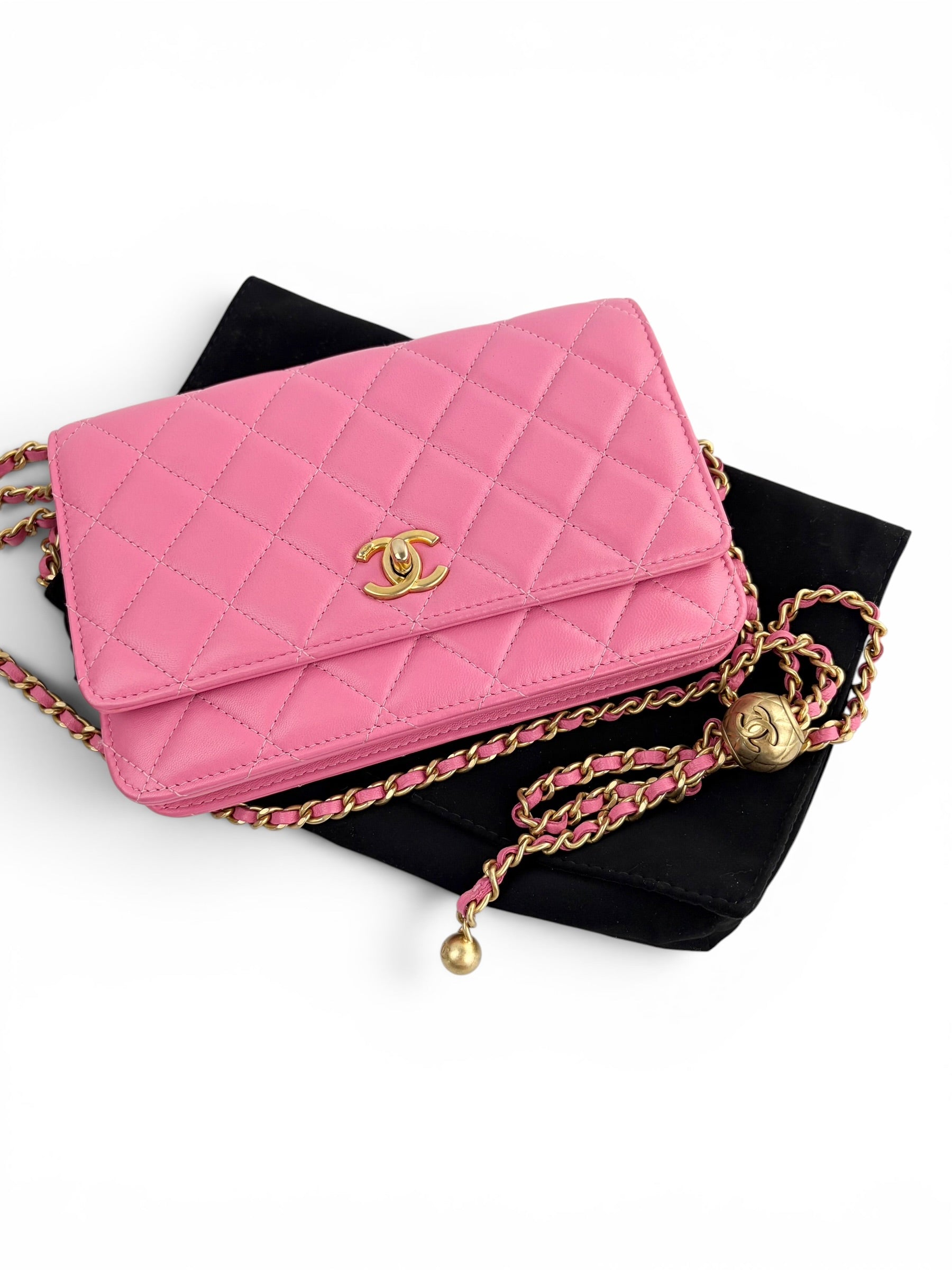 chanel-barbie-pink-lambskin-pearl-crush-woc--1