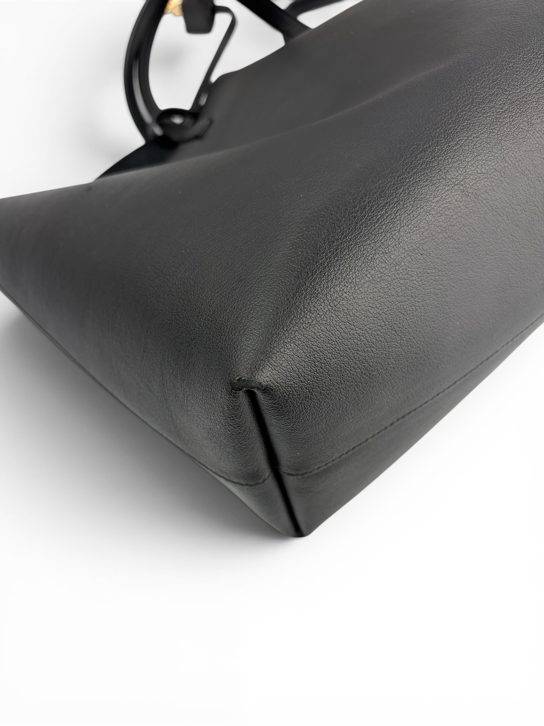 saint-laurent-black-shopper-tote-8