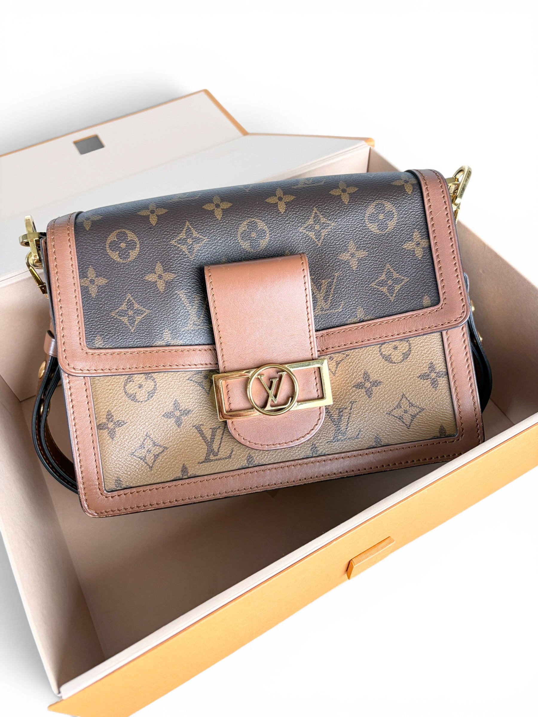 Louis Vuitton Reverse Monogram Dauphine MM