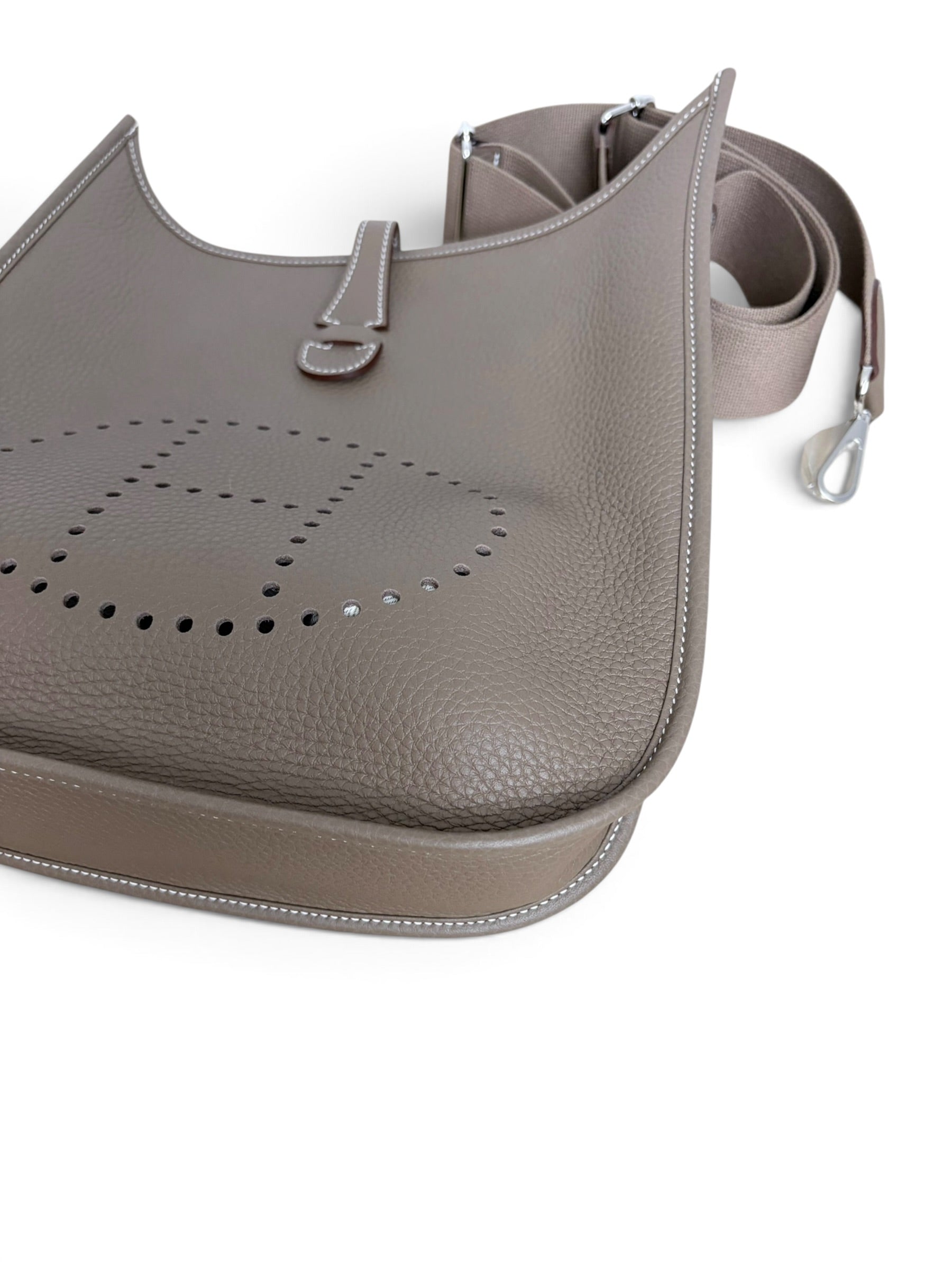 Hermes Etoupe Clemence Evelyne III PM 29 PHW