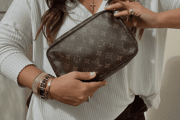 The Art of Evaluating Preowned Designer Handbag Condition