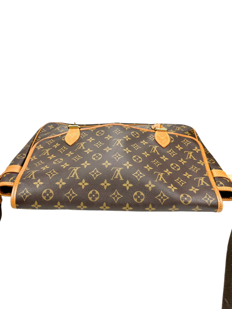 Louis Vuitton Monogram Coated Canvas Messenger Bag