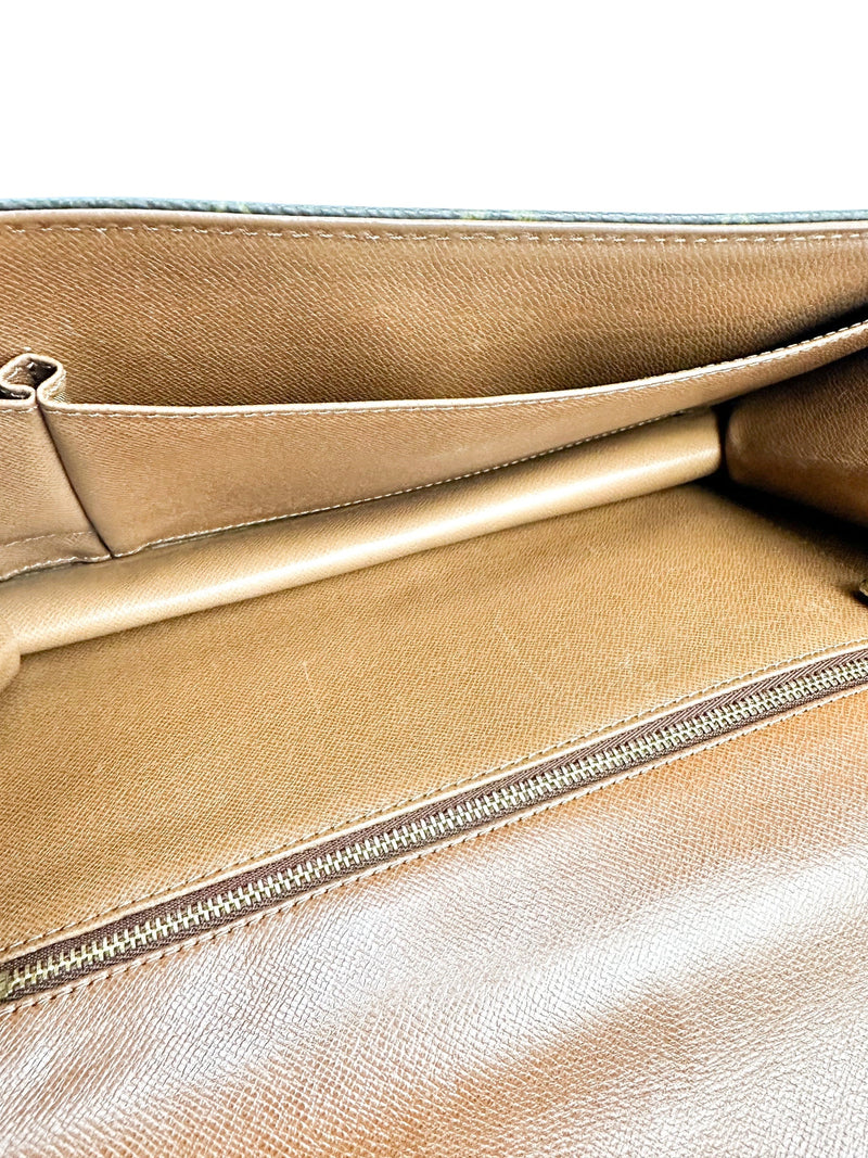 Louis Vuitton Monogram Coated Canvas Dame GM Clutch