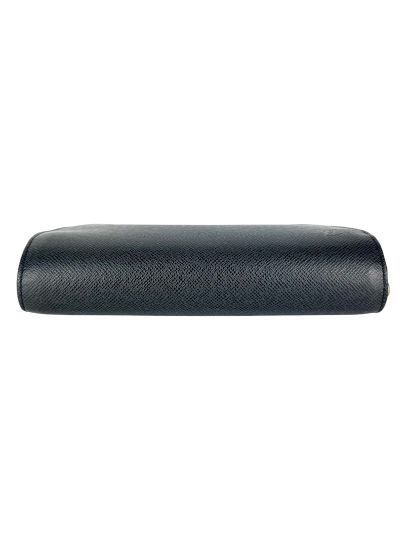 Louis Vuitton Black Taiga Leather Baikal Clutch Bag