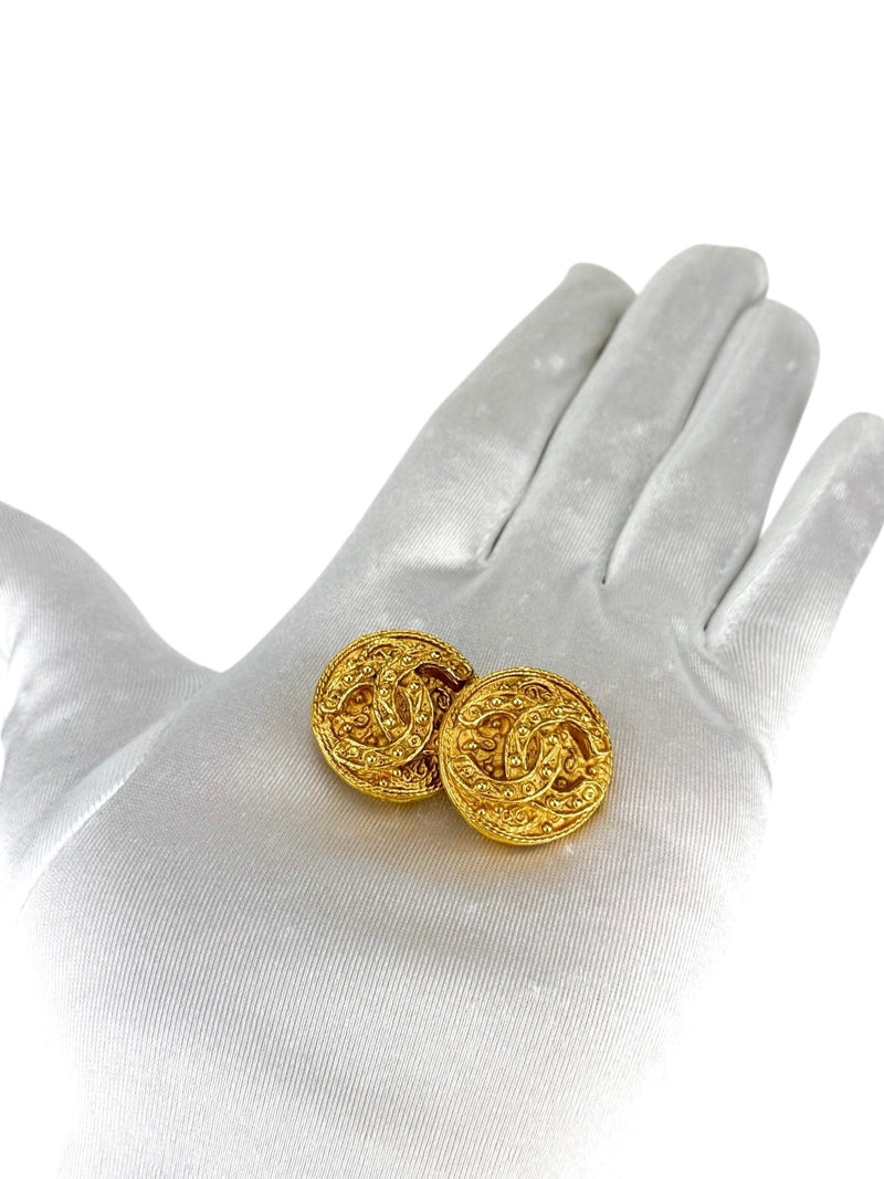 Chanel Gold Coco Mark Vintage Clip-on Earings