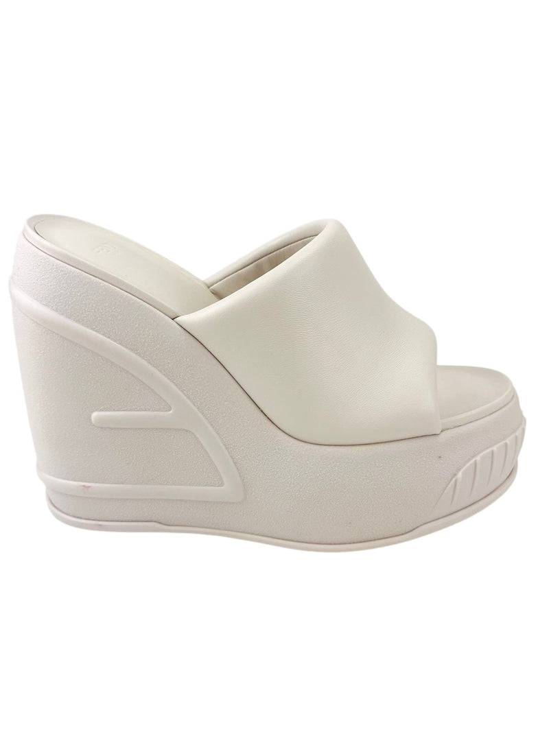 Fendi Almond Fashion Show Leather Platform Sandals Size 39