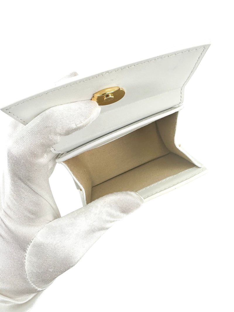 Jacquemus White Mini Le Chiquito Handbag – Season 2 Consign
