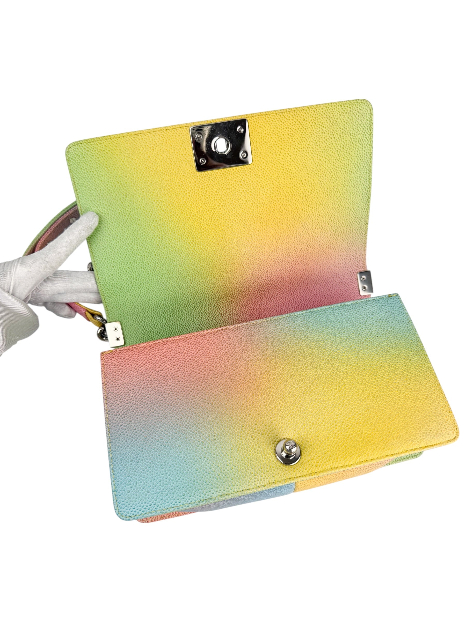 chanel-limited-edition-17c-cuba-rainbow-medium-boy-bag-9