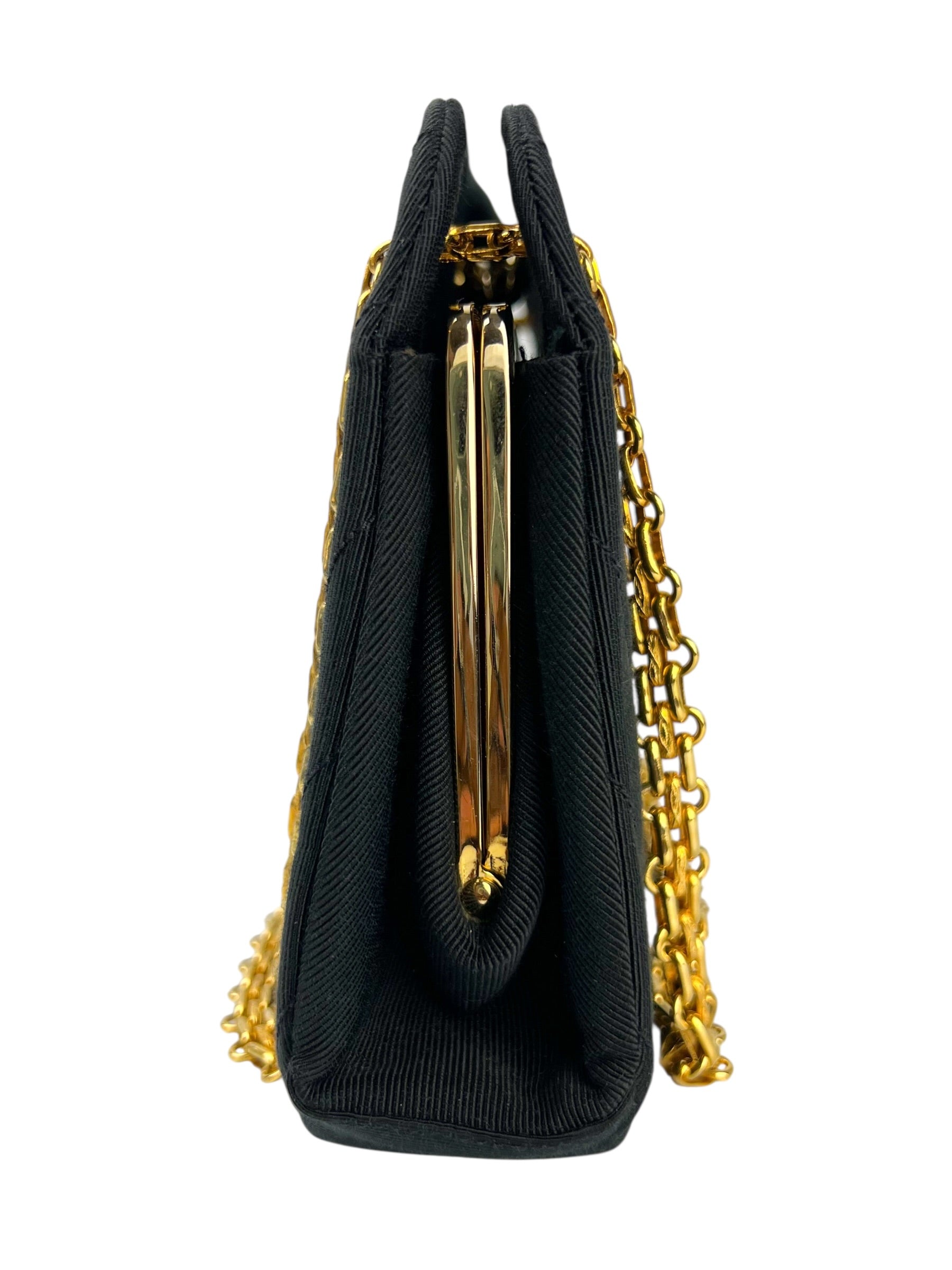 chanel-vintage-jersey-kisslock-24k-shoulder-bag-3