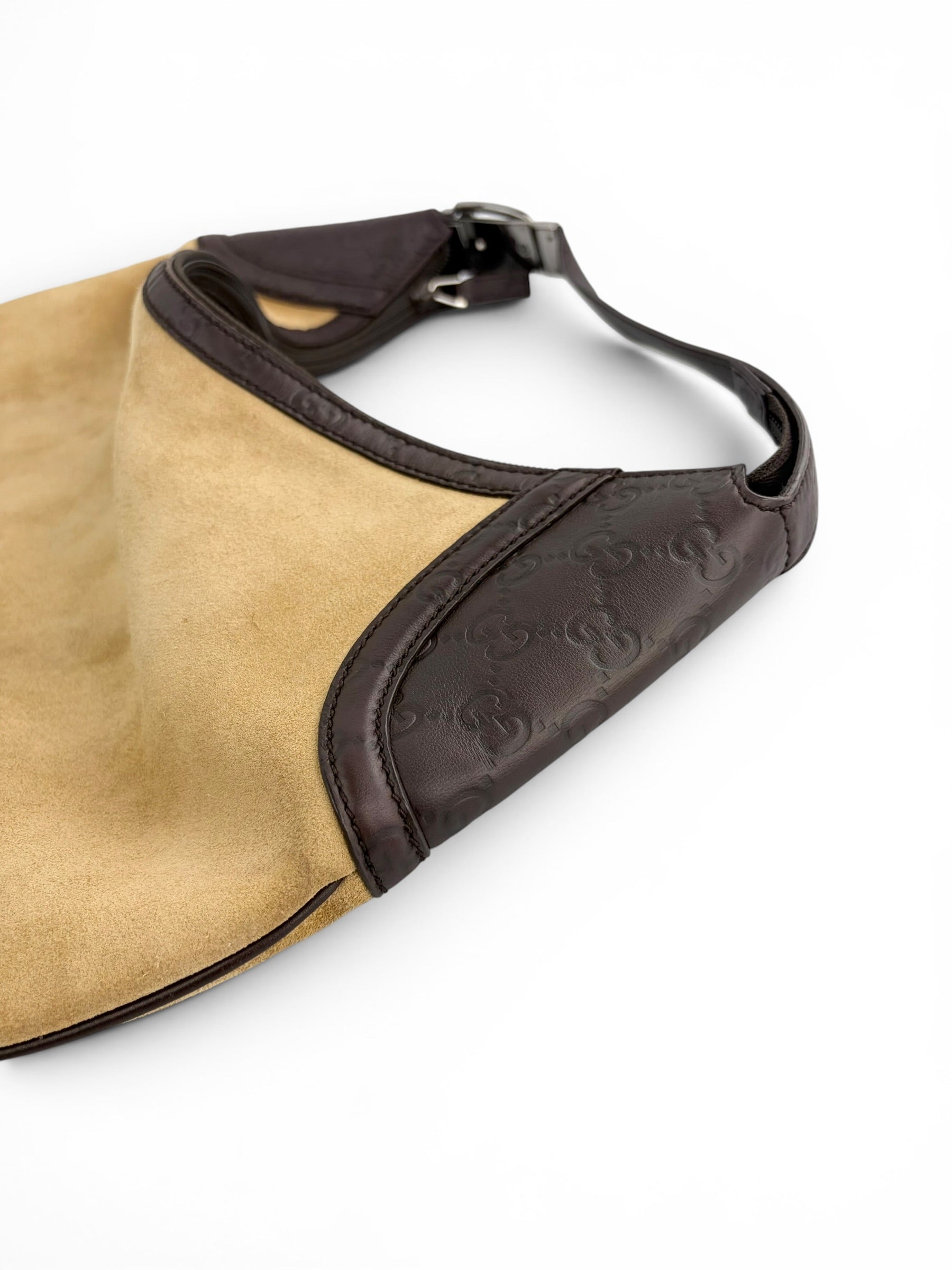 gucci-beige-suede-hobo-3