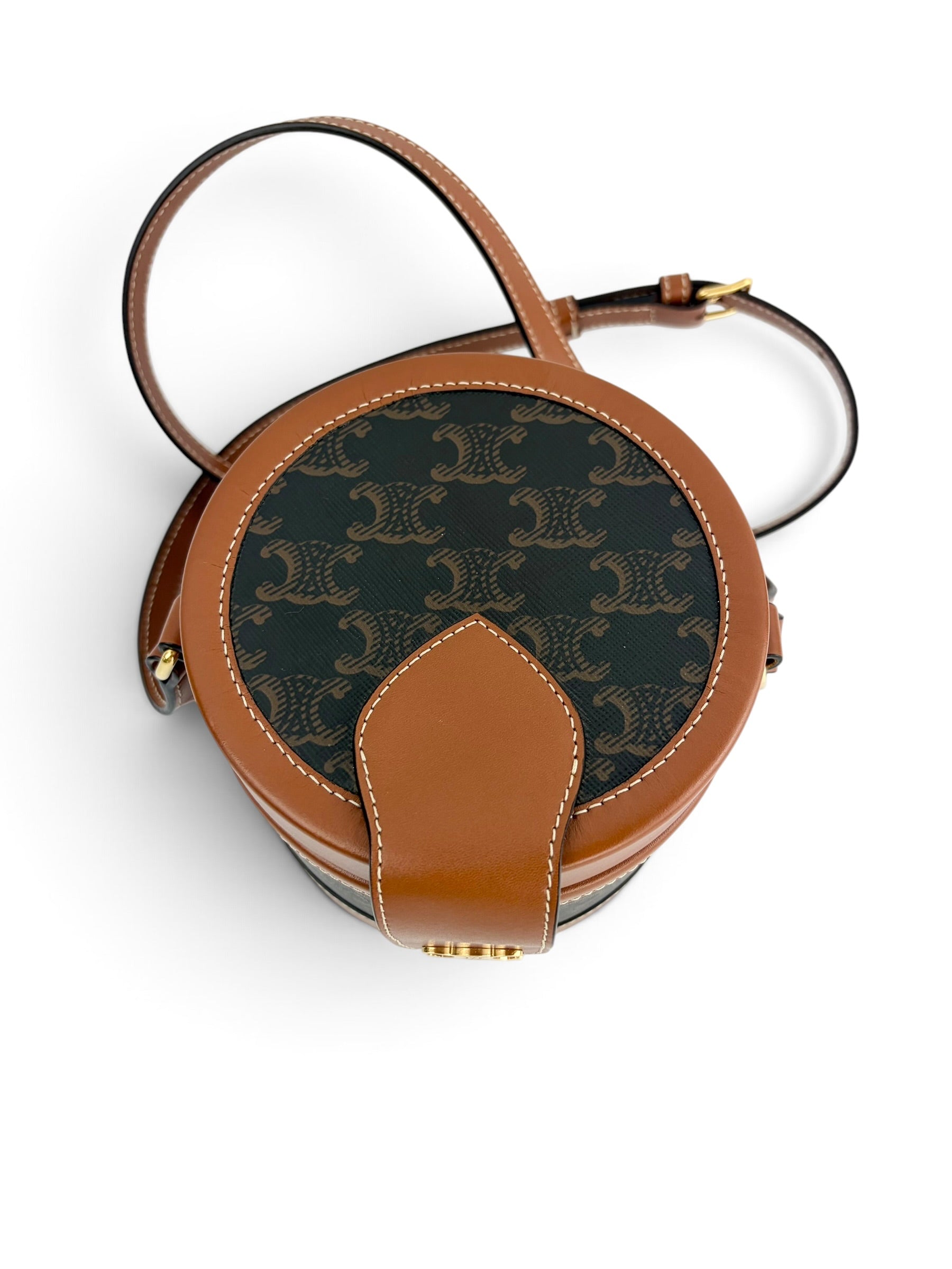 celine-triomphe-medium-tambour-bag-4