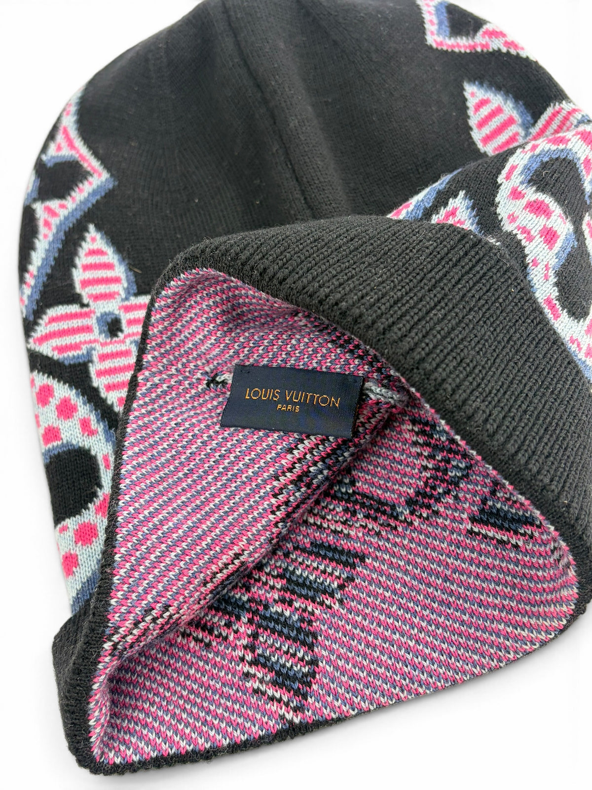 louis-vuitton-giant-pop-monogram-beanie-3
