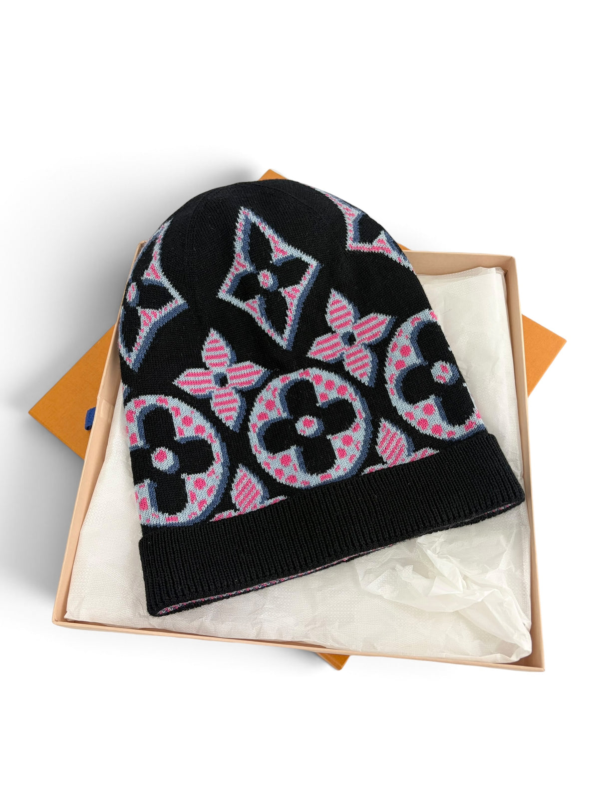 louis-vuitton-giant-pop-monogram-beanie-1