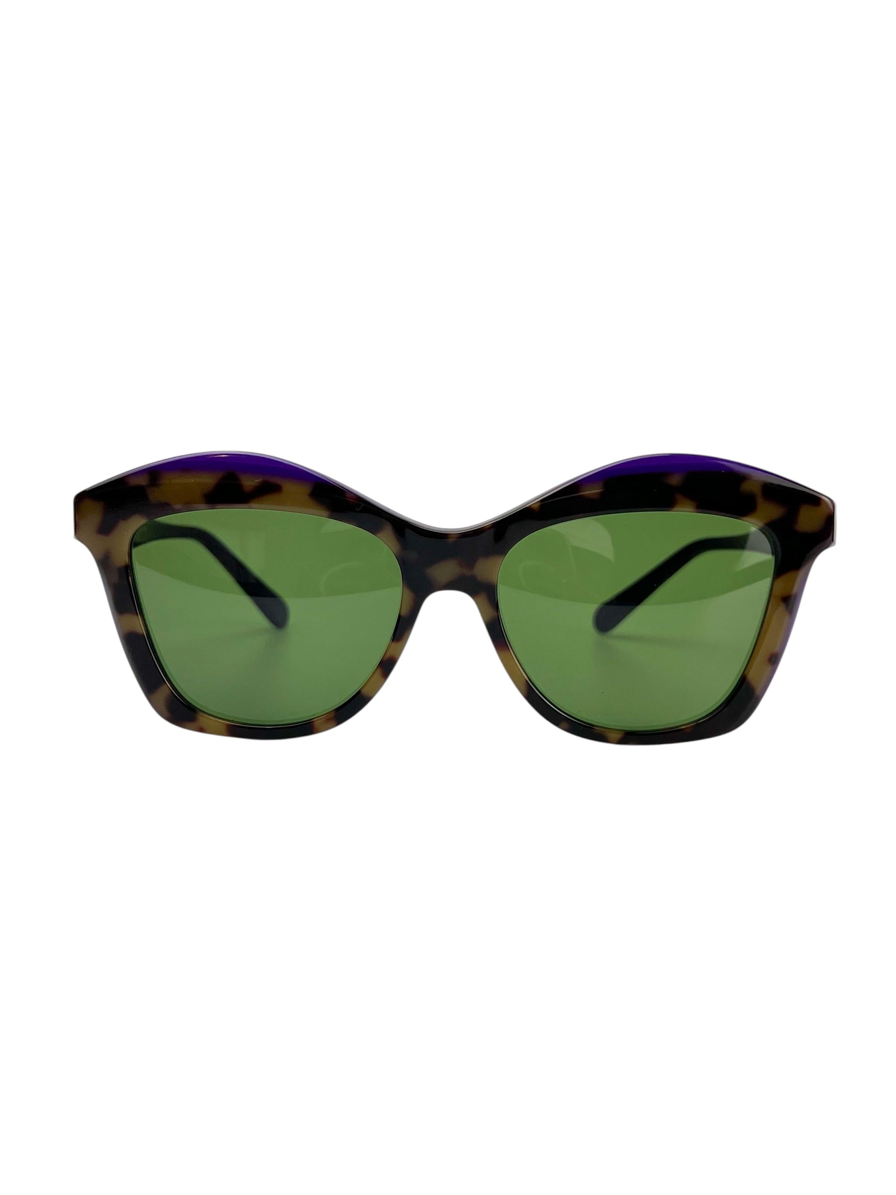 salvatore-ferragamo-tortoise-cat-eye-sunglasses-in-box--0