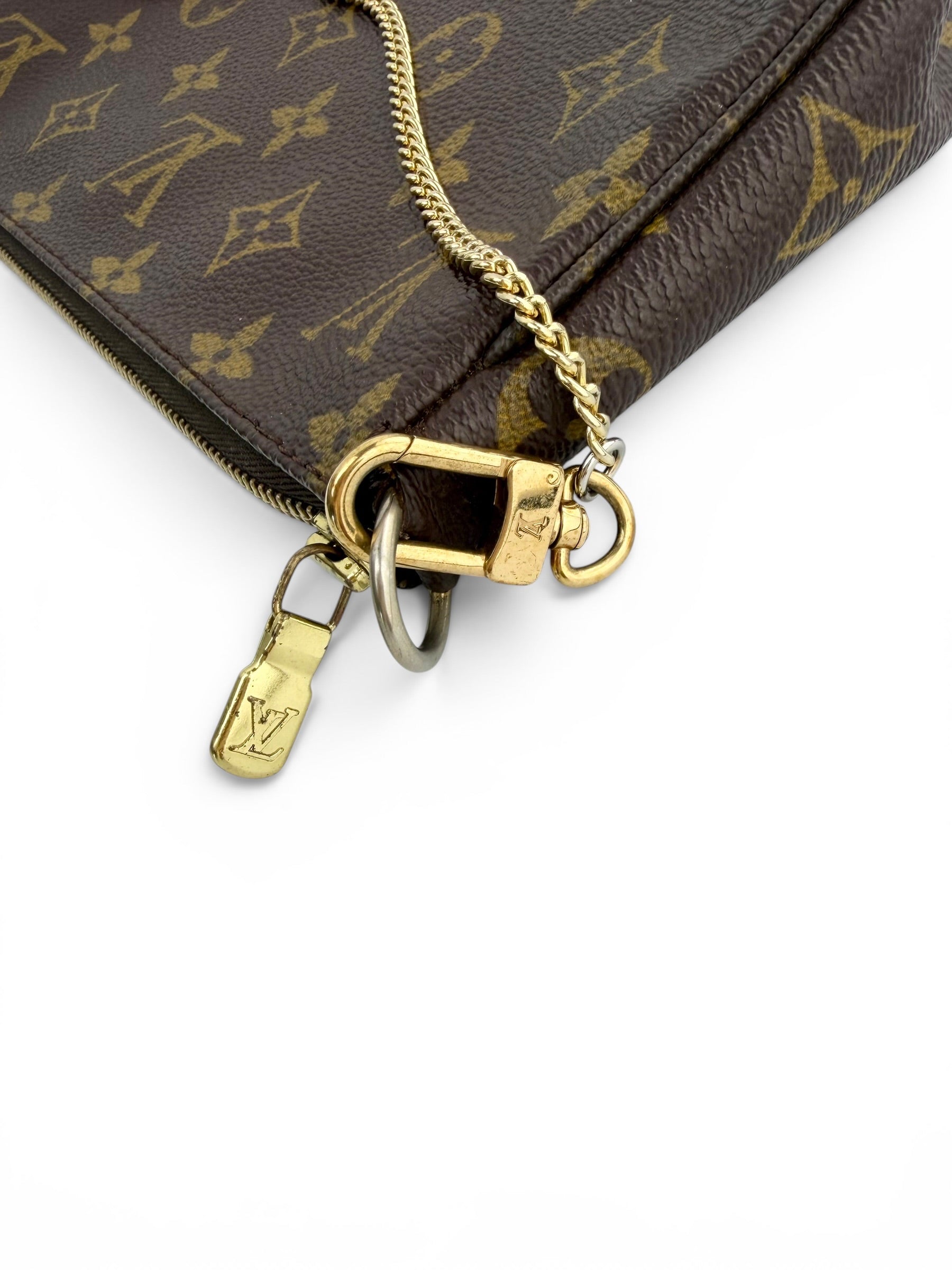 louis-vuitton-vintage-monogram-pochette-accessories-3