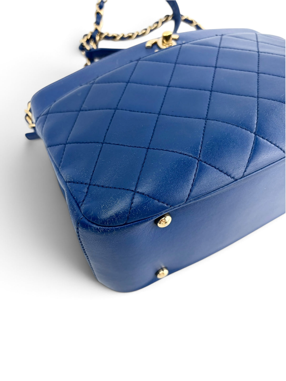 chanel-blue-carry-chic-shopping-tote-7
