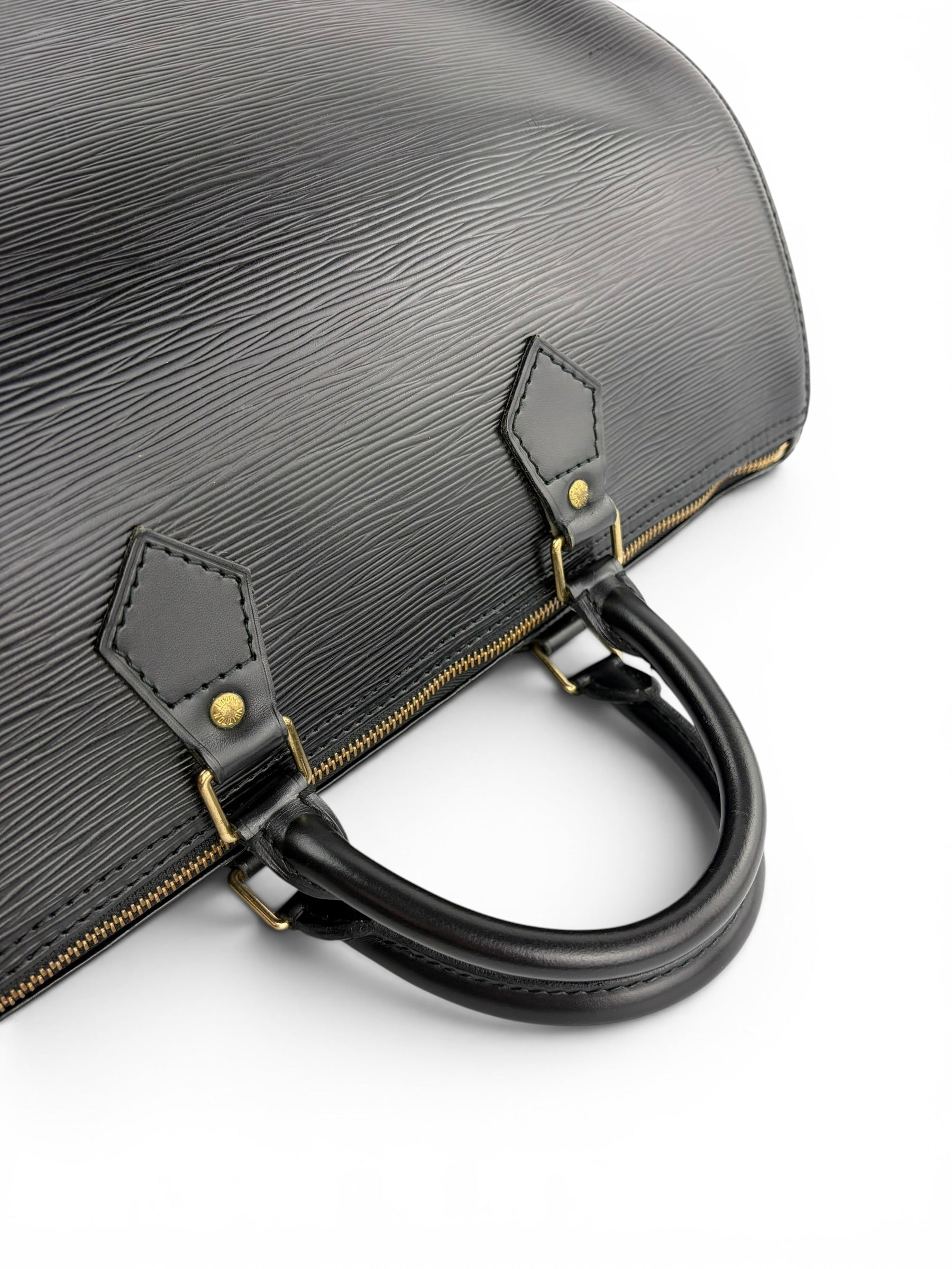 louis-vuitton-black-epi-speedy-35--5