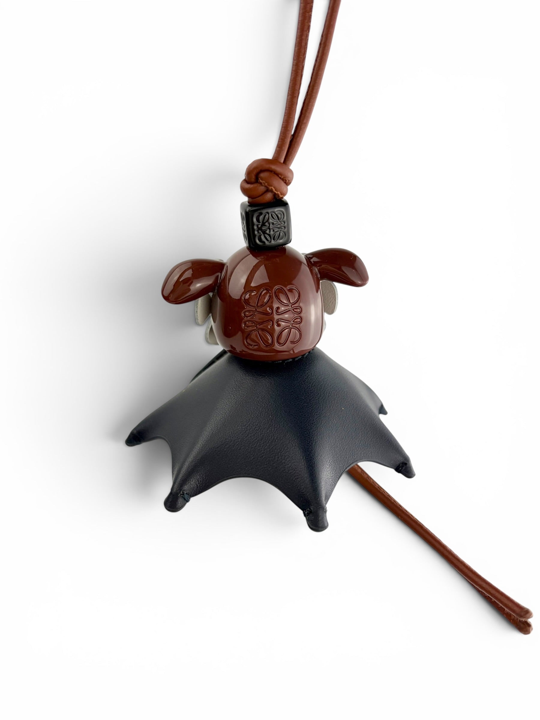 loewe-plumeria-puzz-charm--2