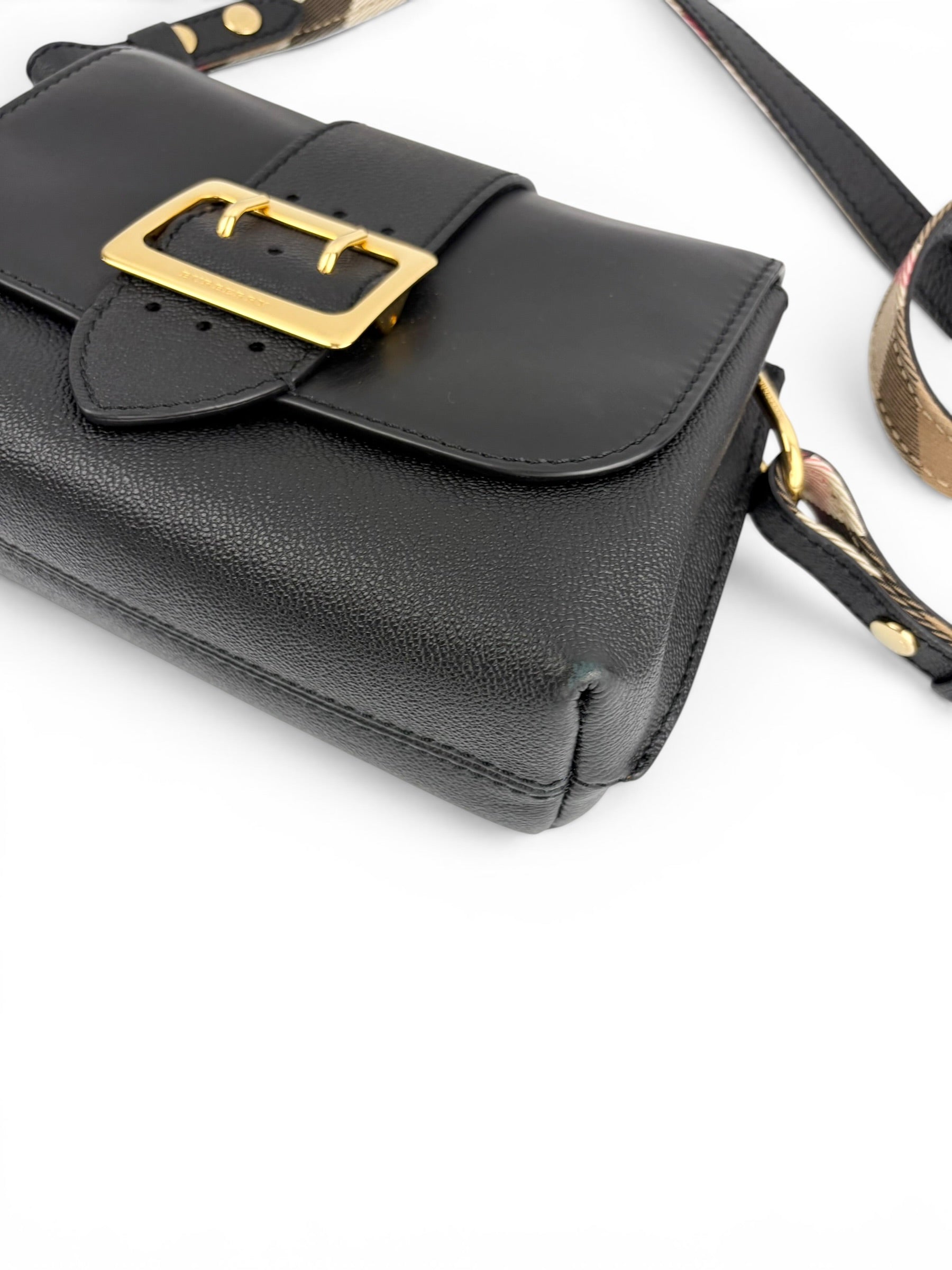 burberry-black-leather-crossbody--7