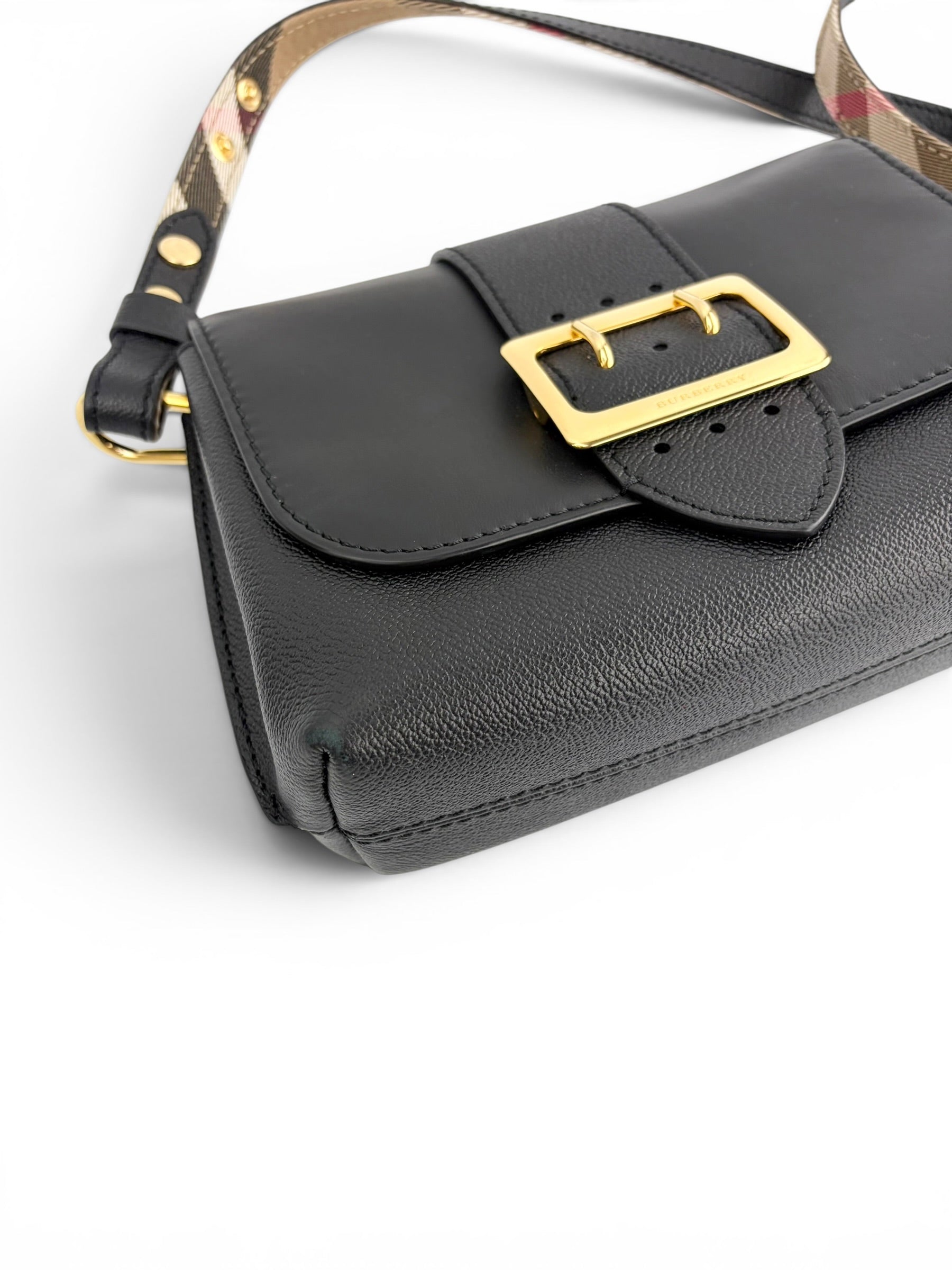 burberry-black-leather-crossbody--8